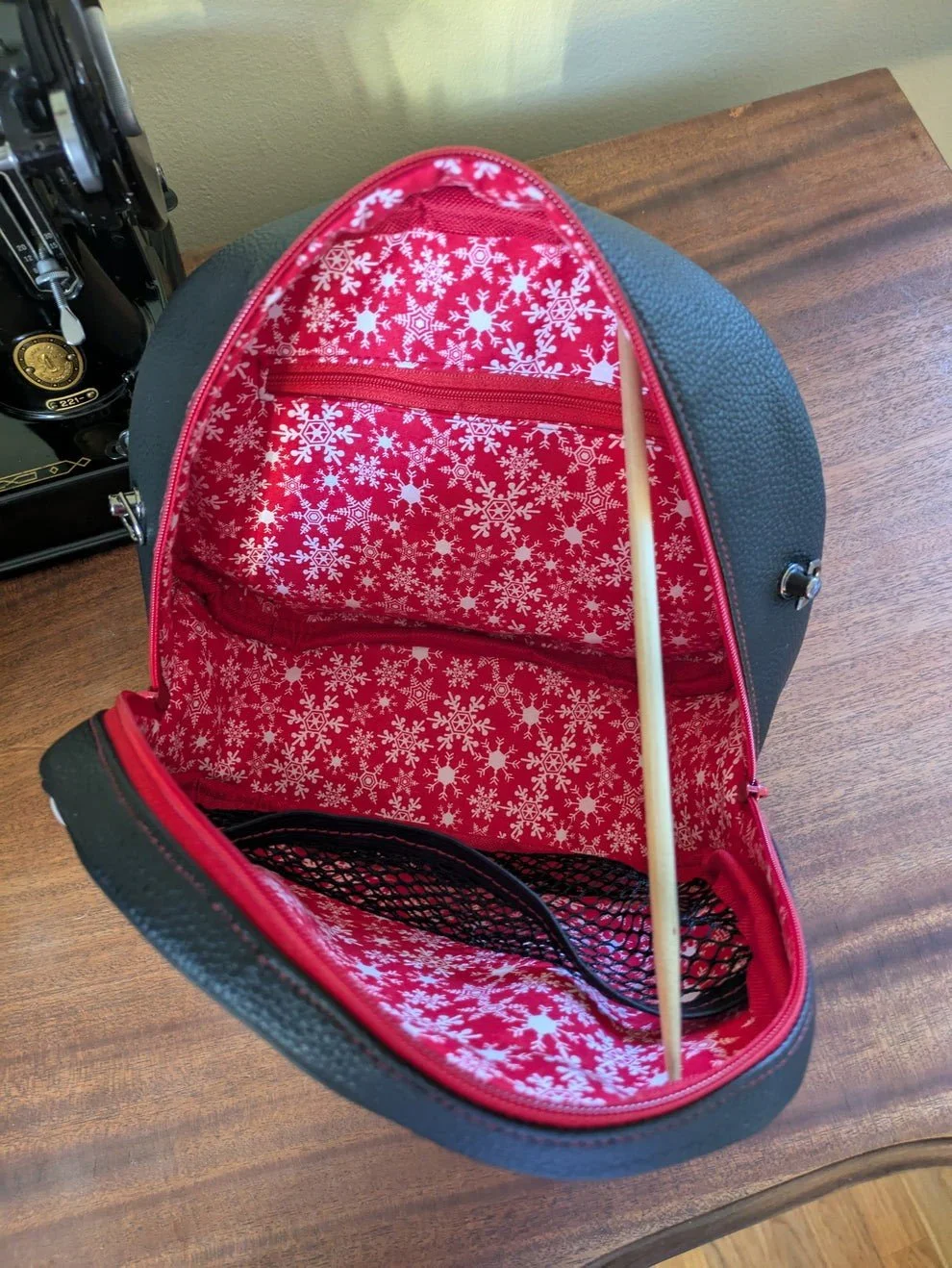 Penguin Backpack3.jpg