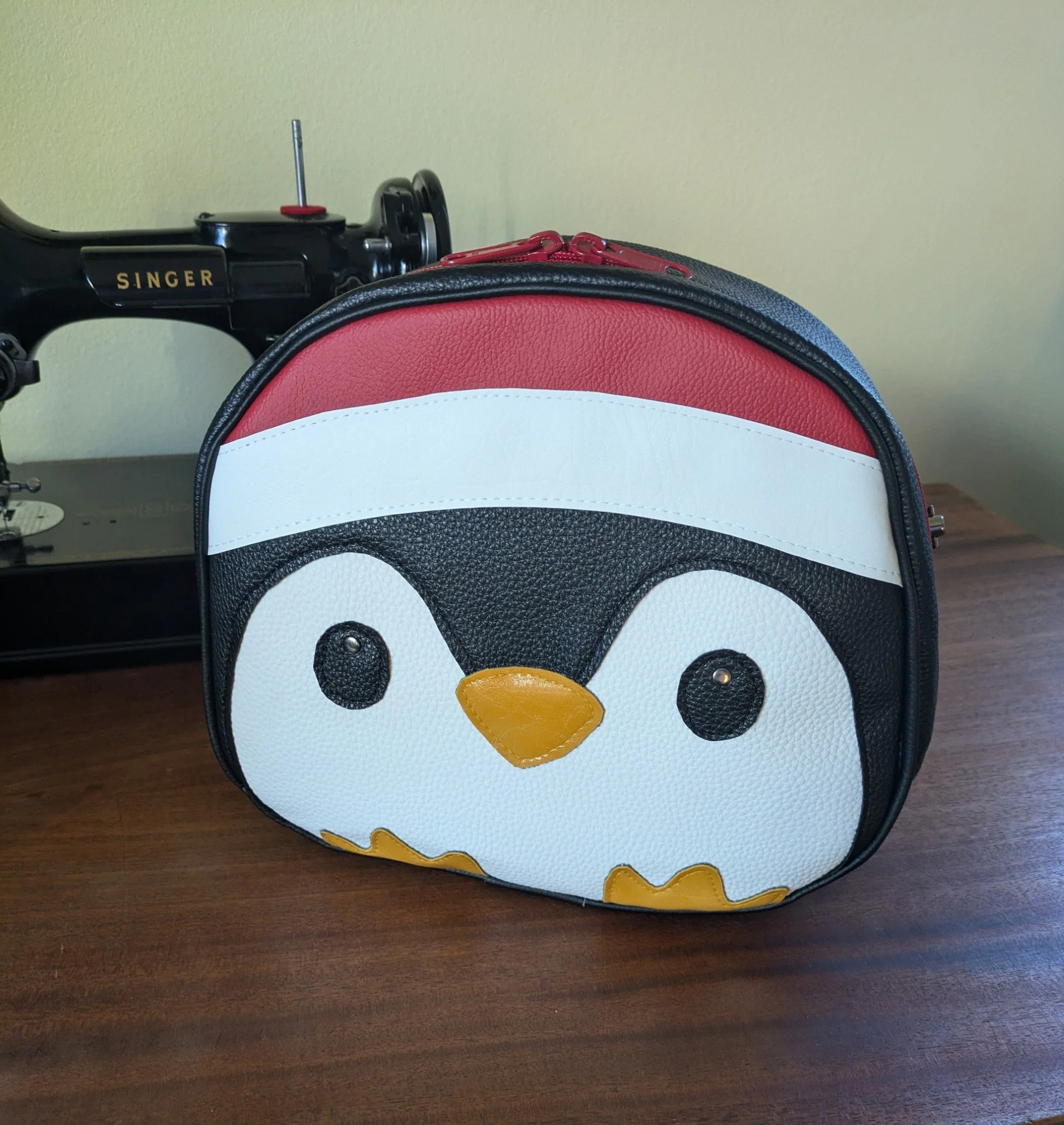 Penguin Backpack1.jpg