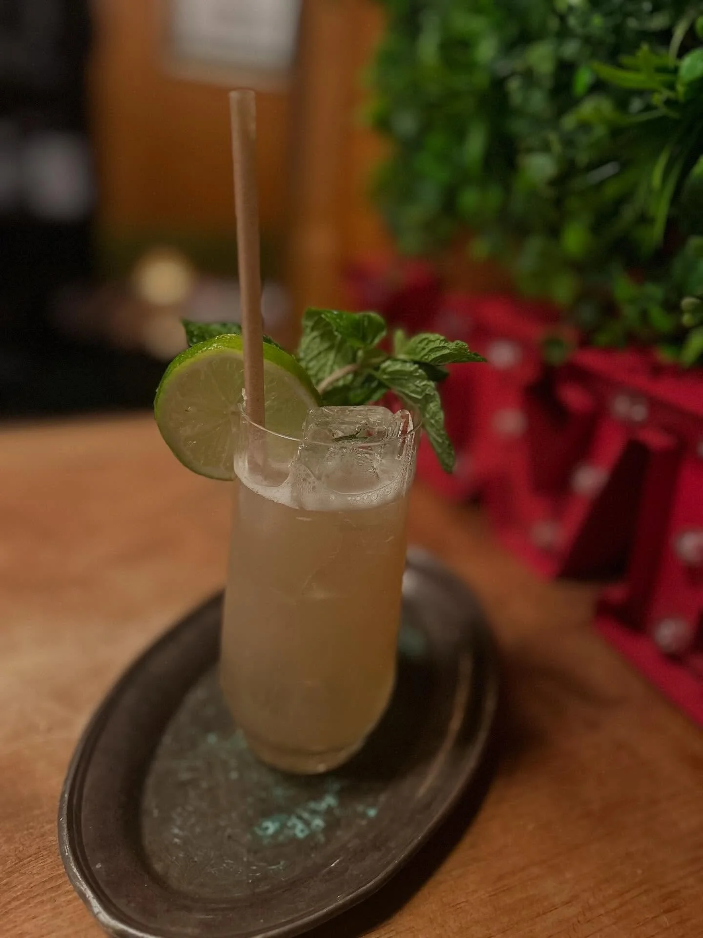 Fall is so many things&hellip; shorter days, more snuggles, cozy sweaters &amp; of course&hellip;. Back to school (as a post school peep it&rsquo;s back to the grind).
Our autumn inspired margarita variation features dry sherry, tequila reposado, all