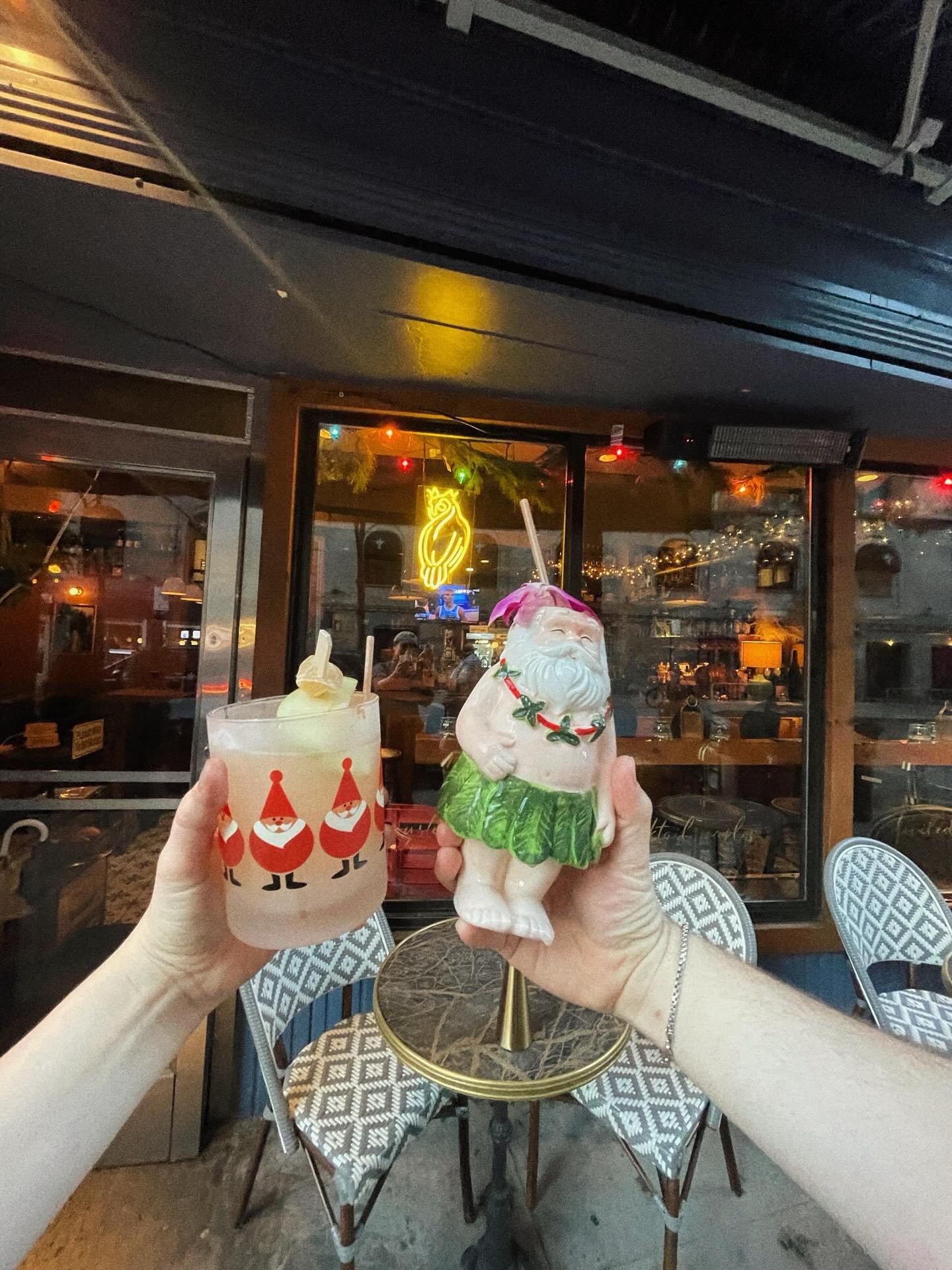 Cheers to everything Merry &amp; Bright!
.
.
.
.
#cheers #craftcocktails #nyccocktailbar #uws #owlstail