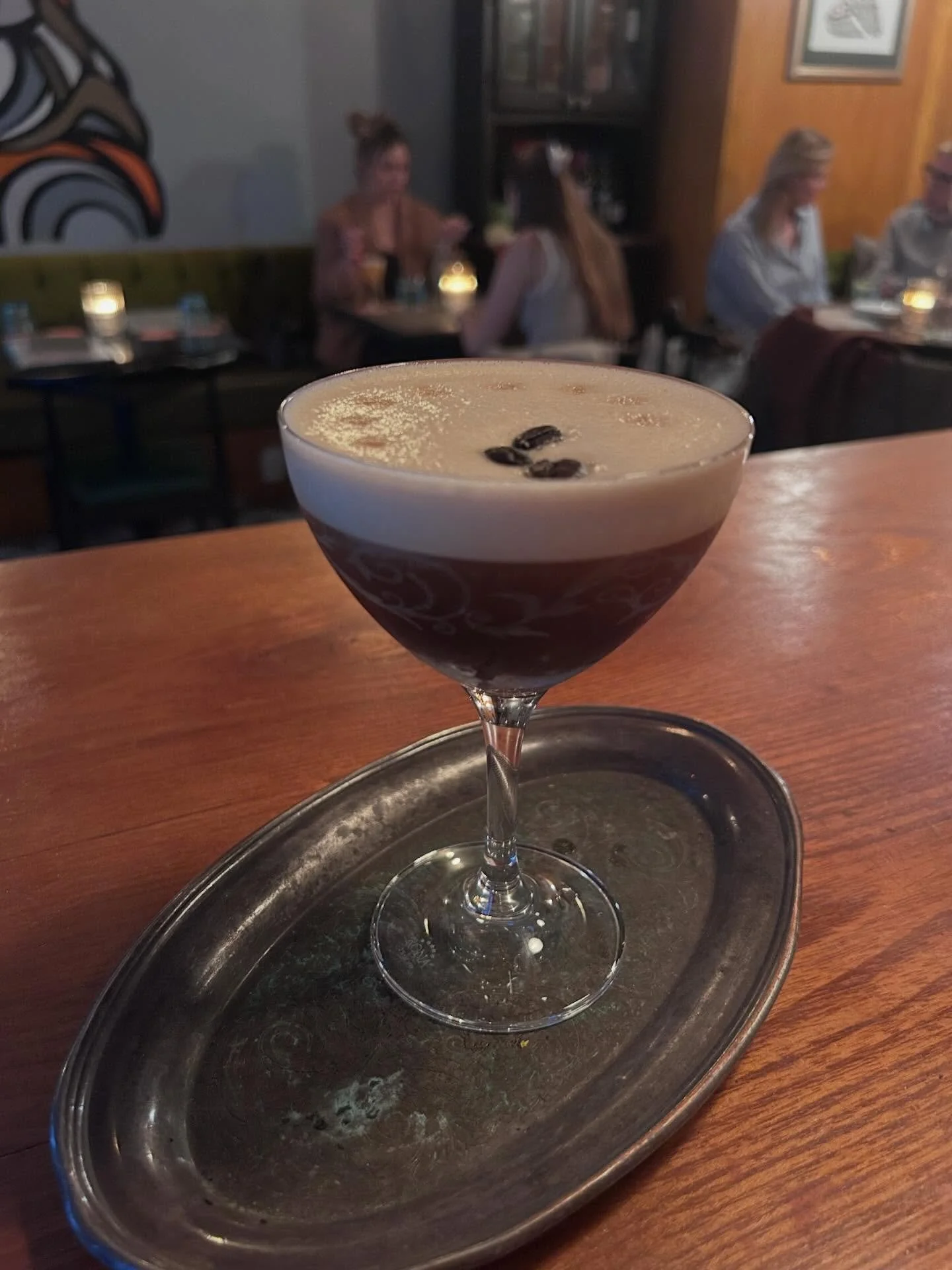 Happy St Patty&rsquo;s! Espresso Guinness martini anyone??? Yes please!
.
.
.
#cheers #craftcocktails #nyccocktails #uws #owlstail