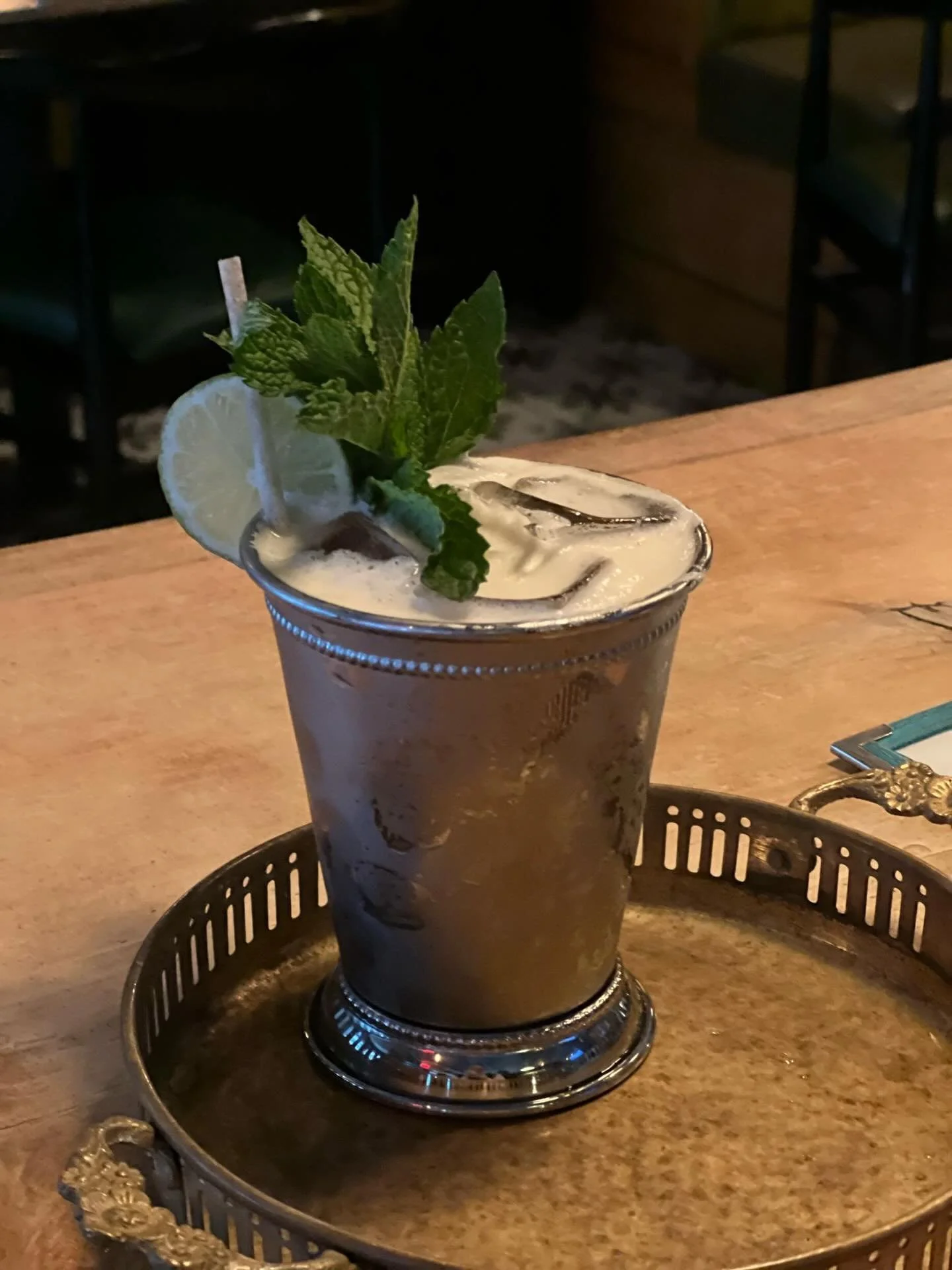 We are living for these longer days &amp; Spring cocktails! Monday Motivation coming atcha! 
.
.
.
#cheers #craftcocktails #nyccocktails #uws #owlstail