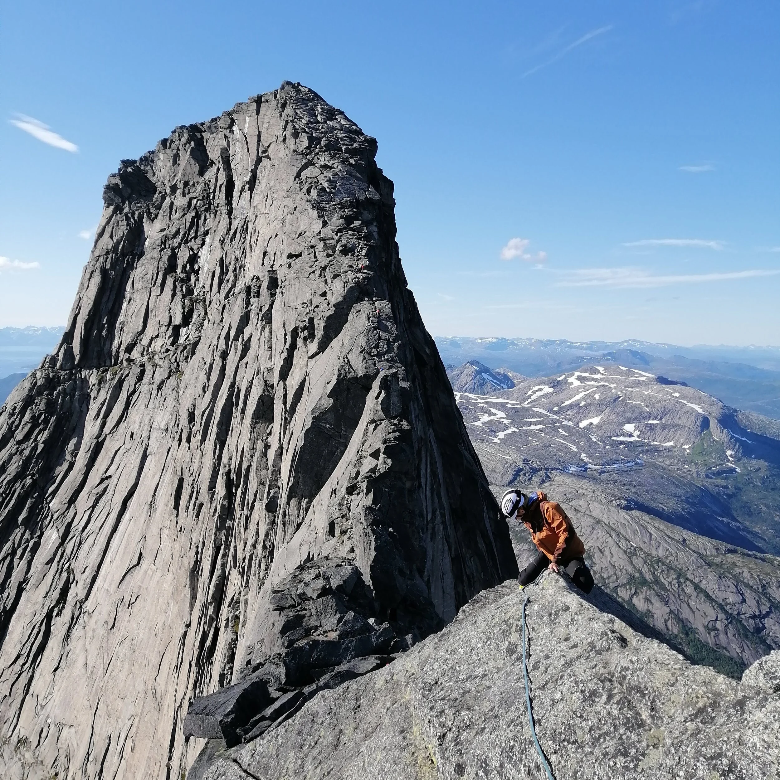 Står Stetind på ønskelista? Bli med på kurset vårt, så kommer du deg opp der på egen hånd!