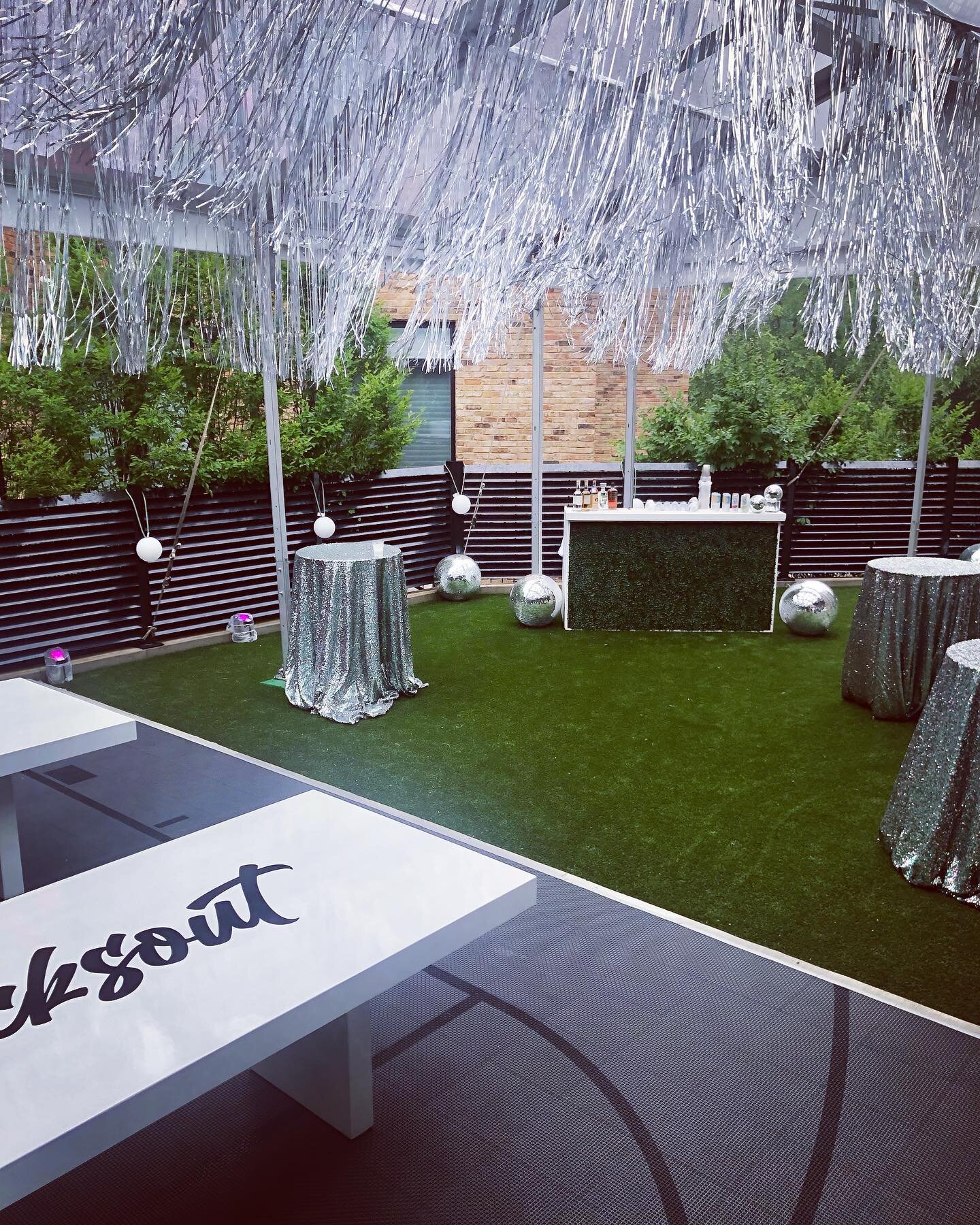 Let&rsquo;s fucking dance!  The entire theme to this housewarming/back to life throw down with a killer crew.  Complete with custom flip cup tables, disco garden and silent disco! 

The team;
Catering @entertaining_co 
Decor/lighting @frostchicago 
T