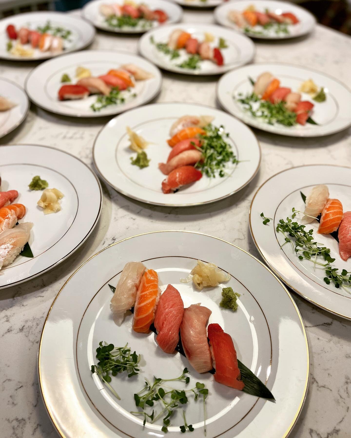 40th Dinner party part two; because the Omakase menu from @kamehachisushi was killer and deserves its own post. 

Kamehachi Salad
spring mix, carrot, cucumber, lotus root, kamehachi dressing
 
Hamachi Jalapeno with Ponzu and truffle oil 
 
Toro Tarar