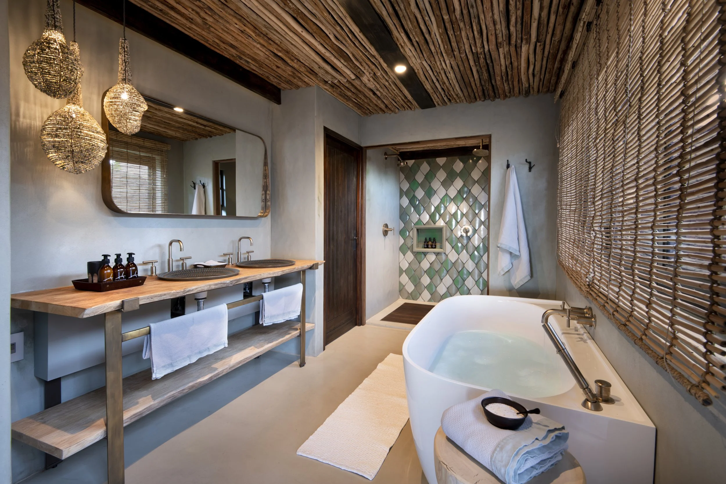 Accommodation - Motse bathroom.jpg