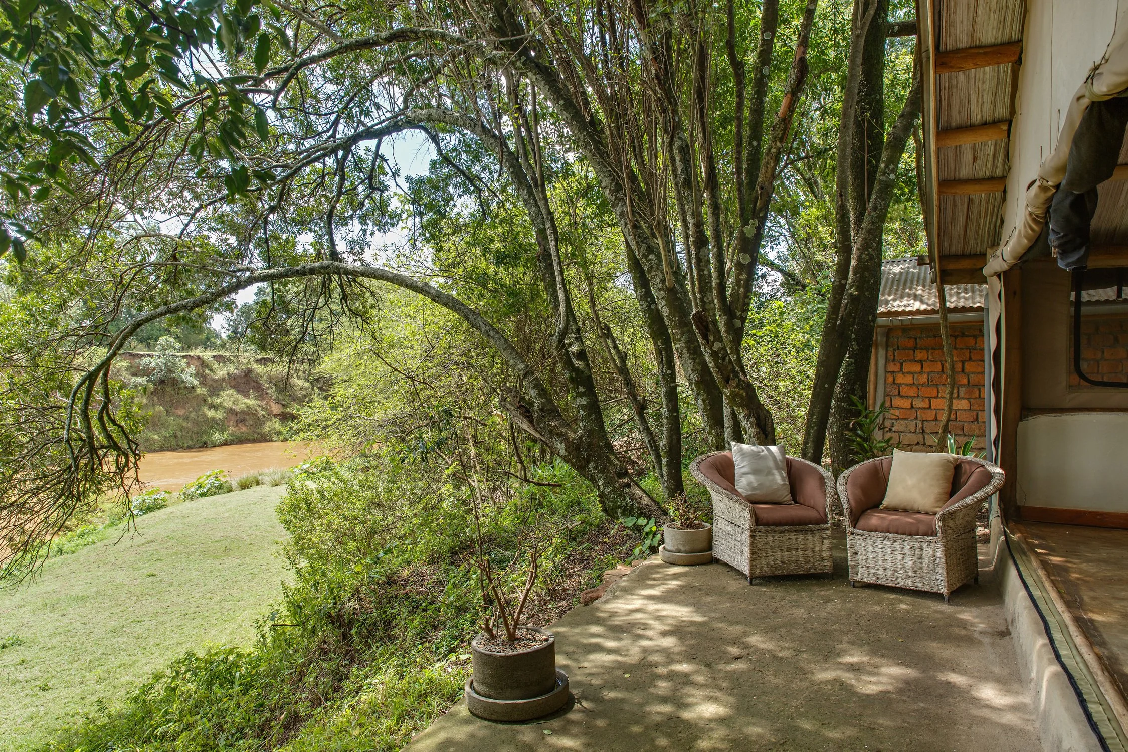The verandah at Warbugia Cottage.jpg