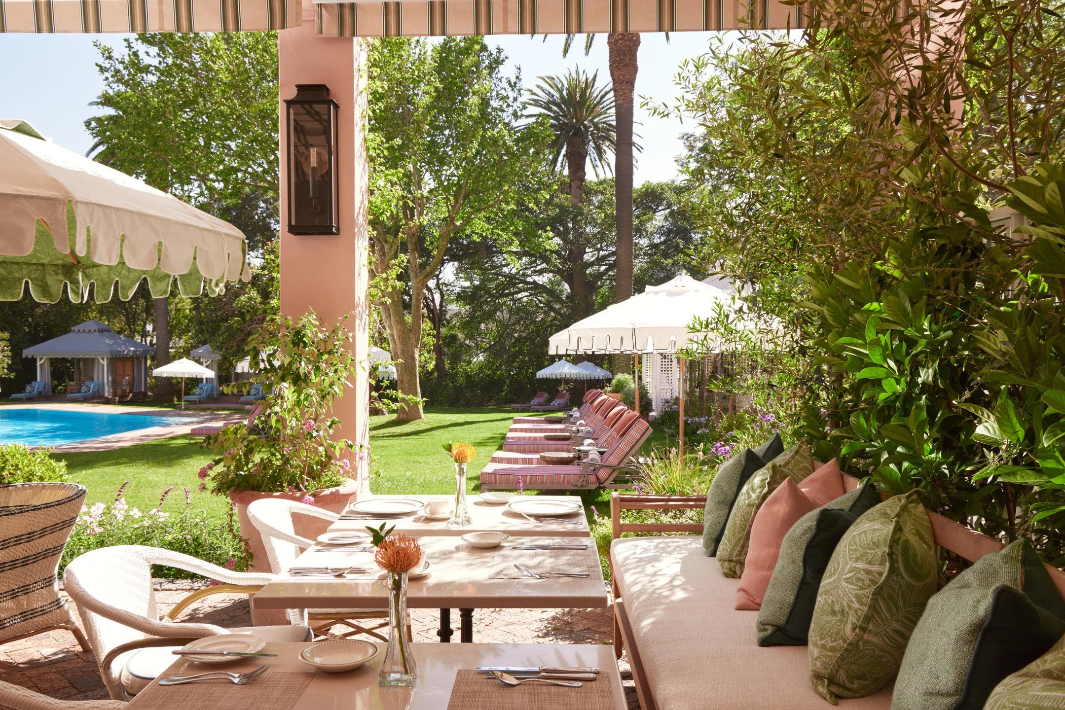 Oasis Restaurant.jpg