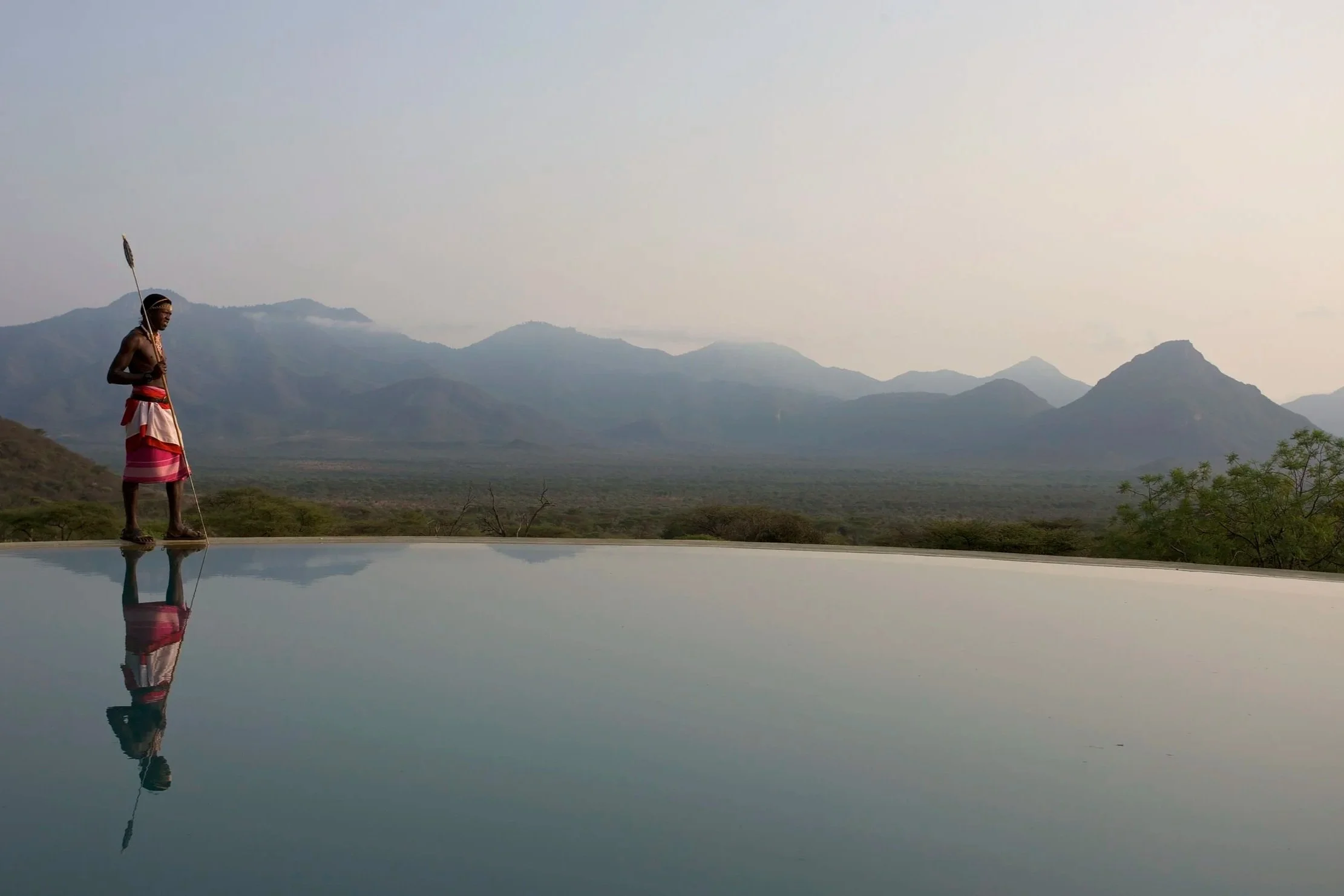 Sarara+guide+by+the+pool.jpg