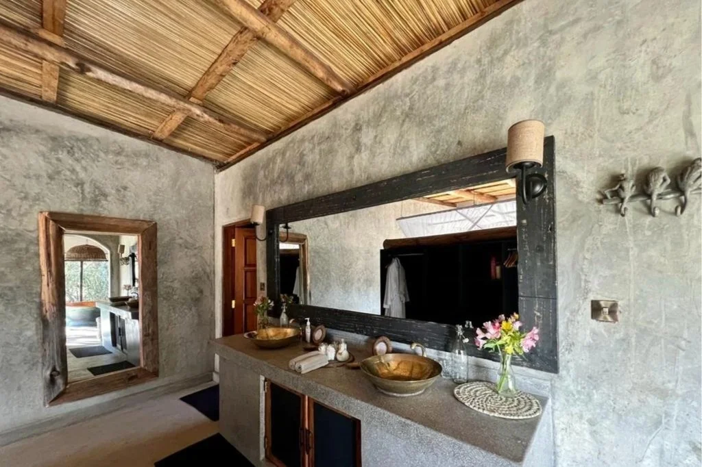 Bush+and+Beyond+-+House+in+The+Wild+-+Kisaru+Cottage+-+Basin+Area+1.jpg