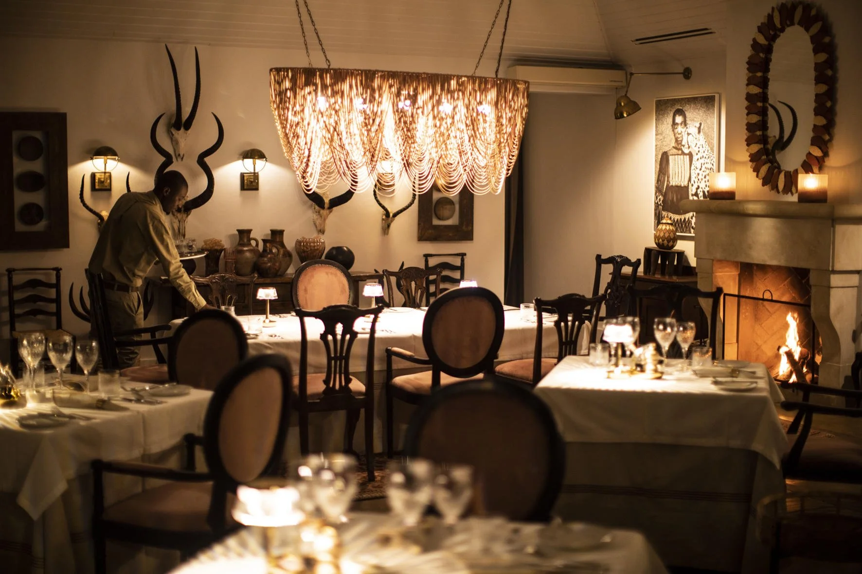 Indoor Dining.jpg