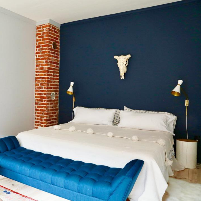 Moon River Inn_Garden Room Bed.png
