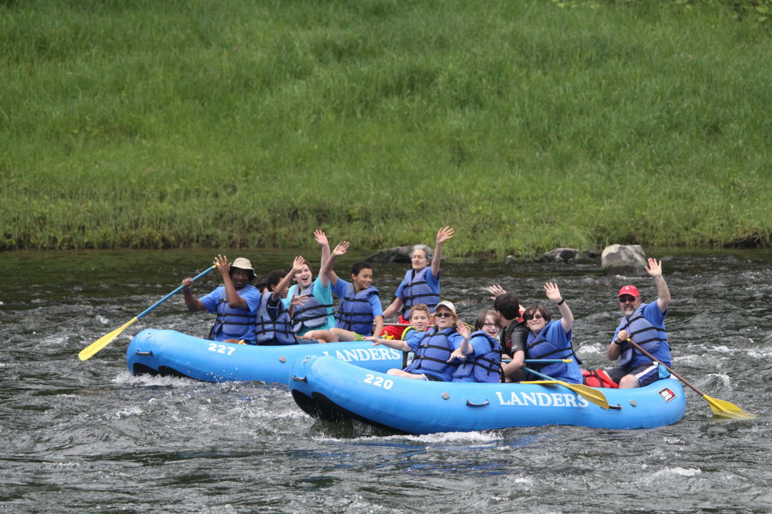 📸 Raft with Lander's River Trips
