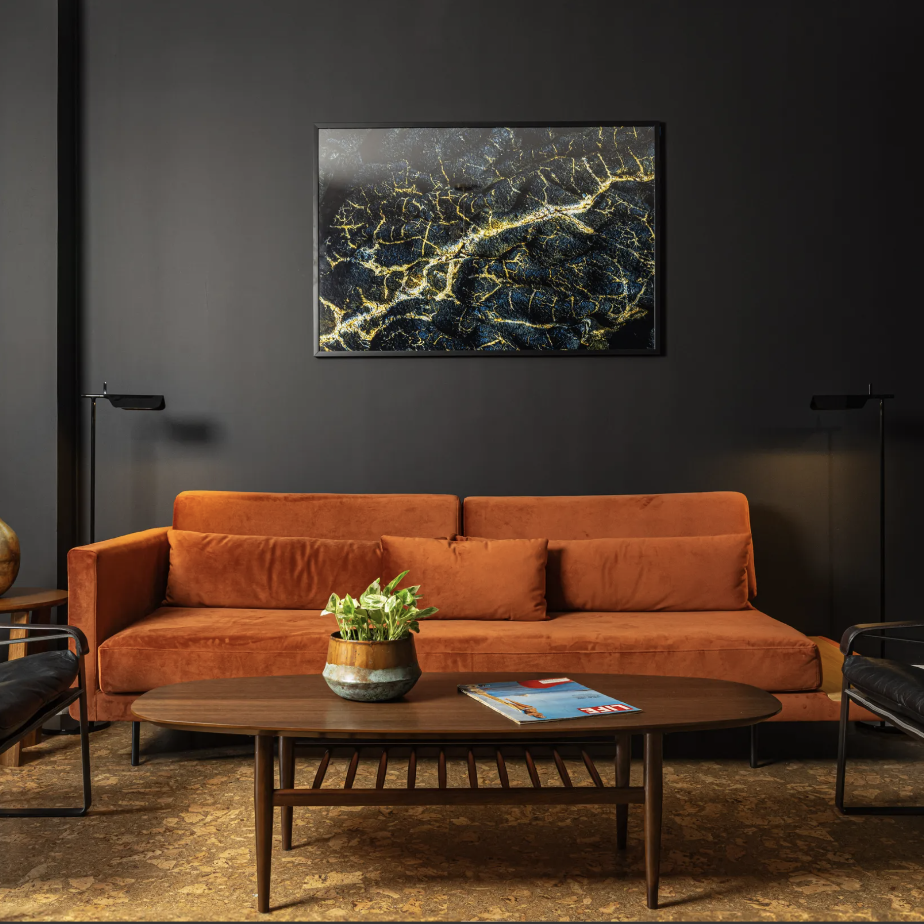 Hotel Darby Lounge.png