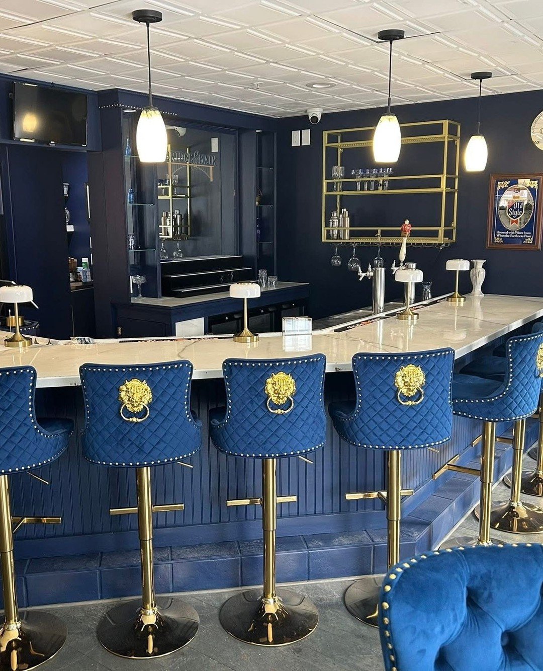 We&rsquo;ve got a new spot in town! 🍽️🌉⁠
⁠
Please join us in welcoming Bridge &amp; Main to Narrowsburg &mdash; &ldquo;where friends gather.&rdquo; With beautiful views of the Narrowsburg Bridge, a cozy-upscale vibe, and a menu full of tasty Americ