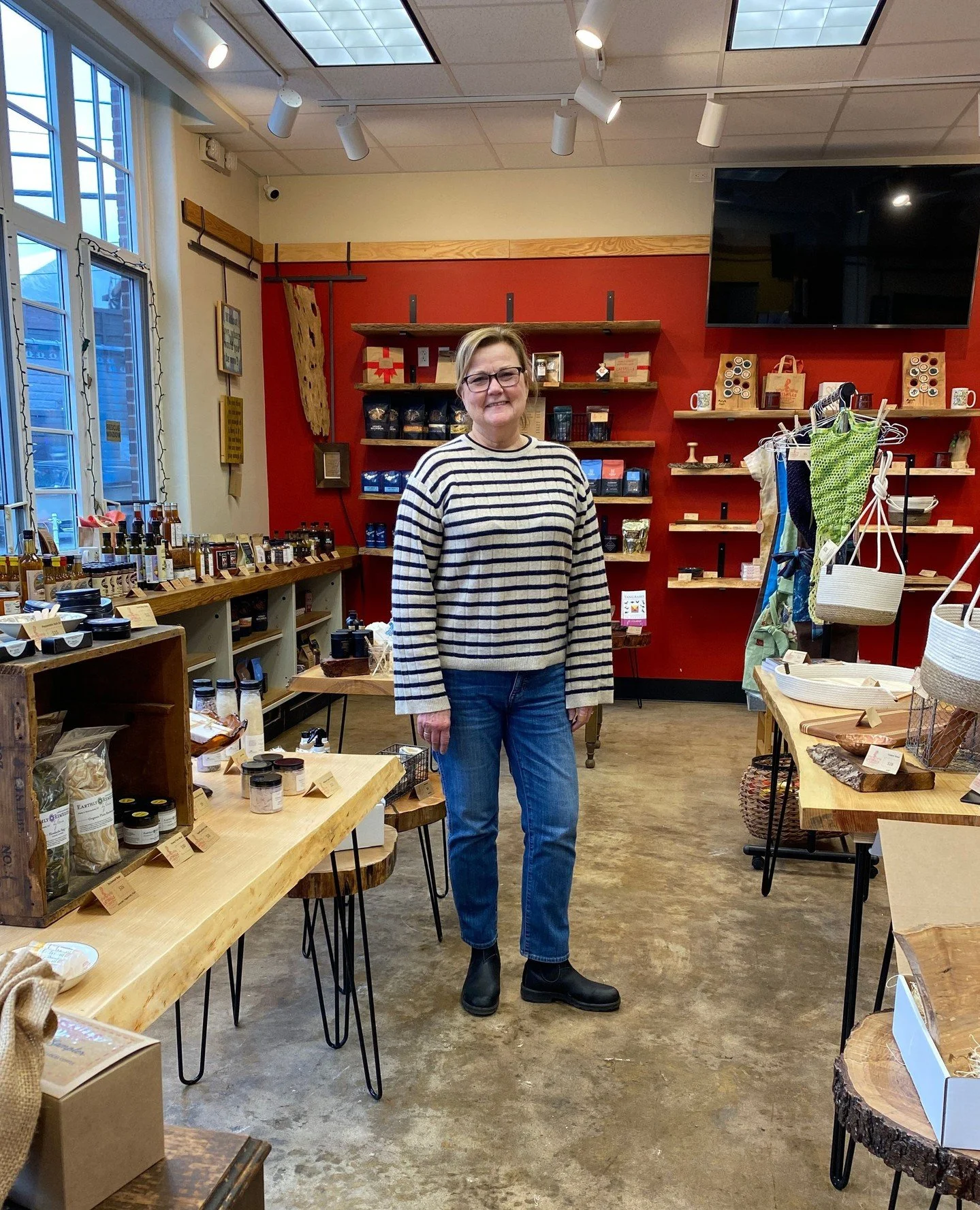 Shop local all year long with Catskills Curated 🛍️⁠
⁠
Catskills Curated was created to give local makers a place to sell year-round. Many of their vendors once relied on farmers markets &mdash; and when the markets closed for the season, so did a ma