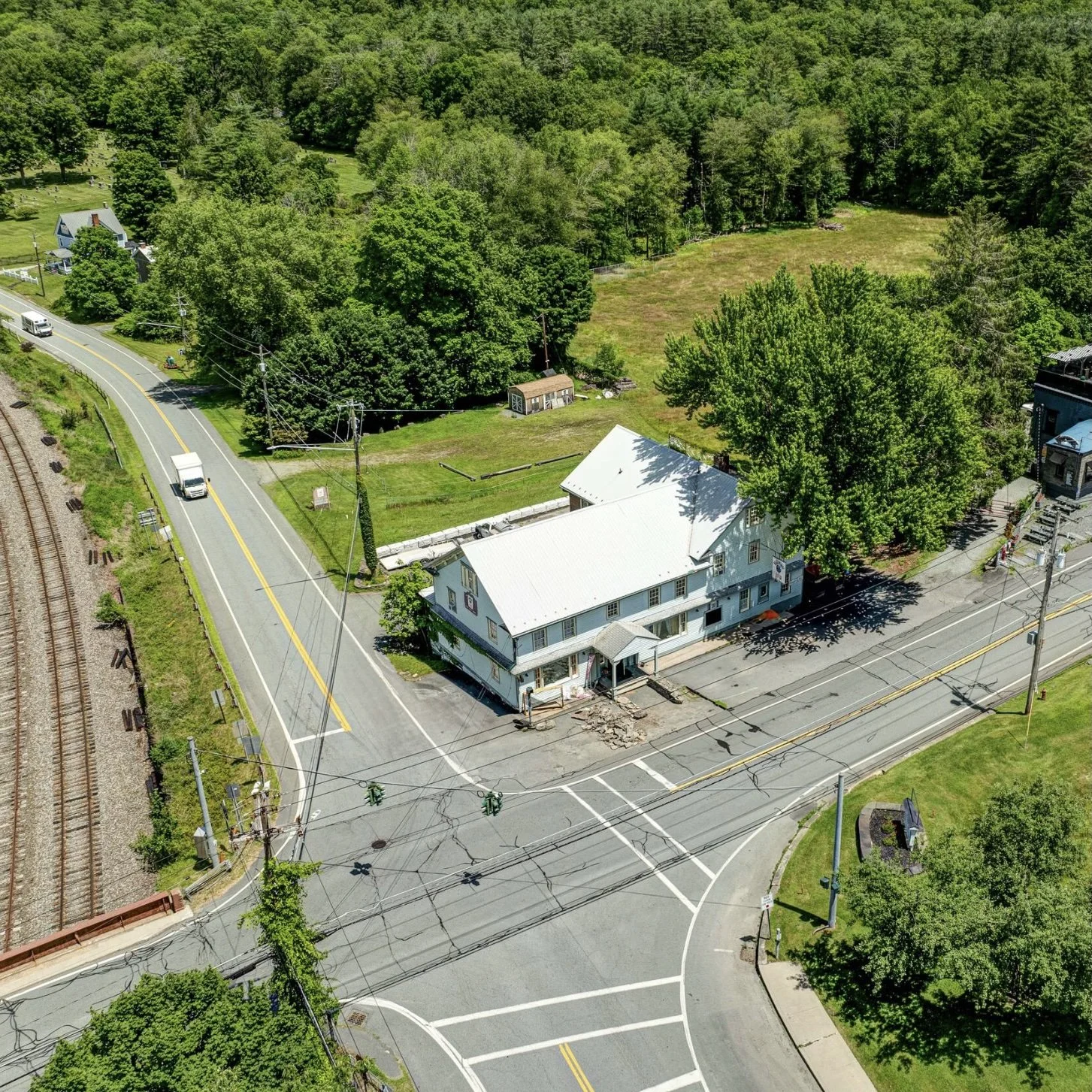 Narrowsburg Inn Birds Eye View Square.jpg