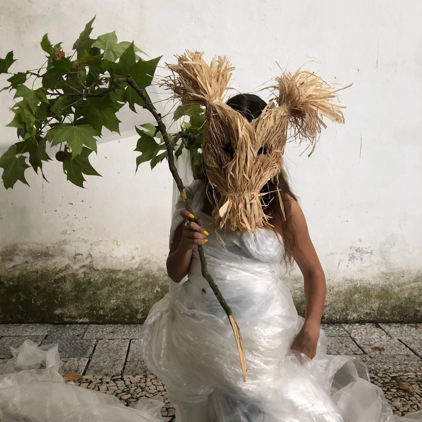 Raffia Masks for Photos, Videos, Halloween, Masquerades, Parades, and Special Events
#halloween #scarecrowmask #crookedcrowmasks