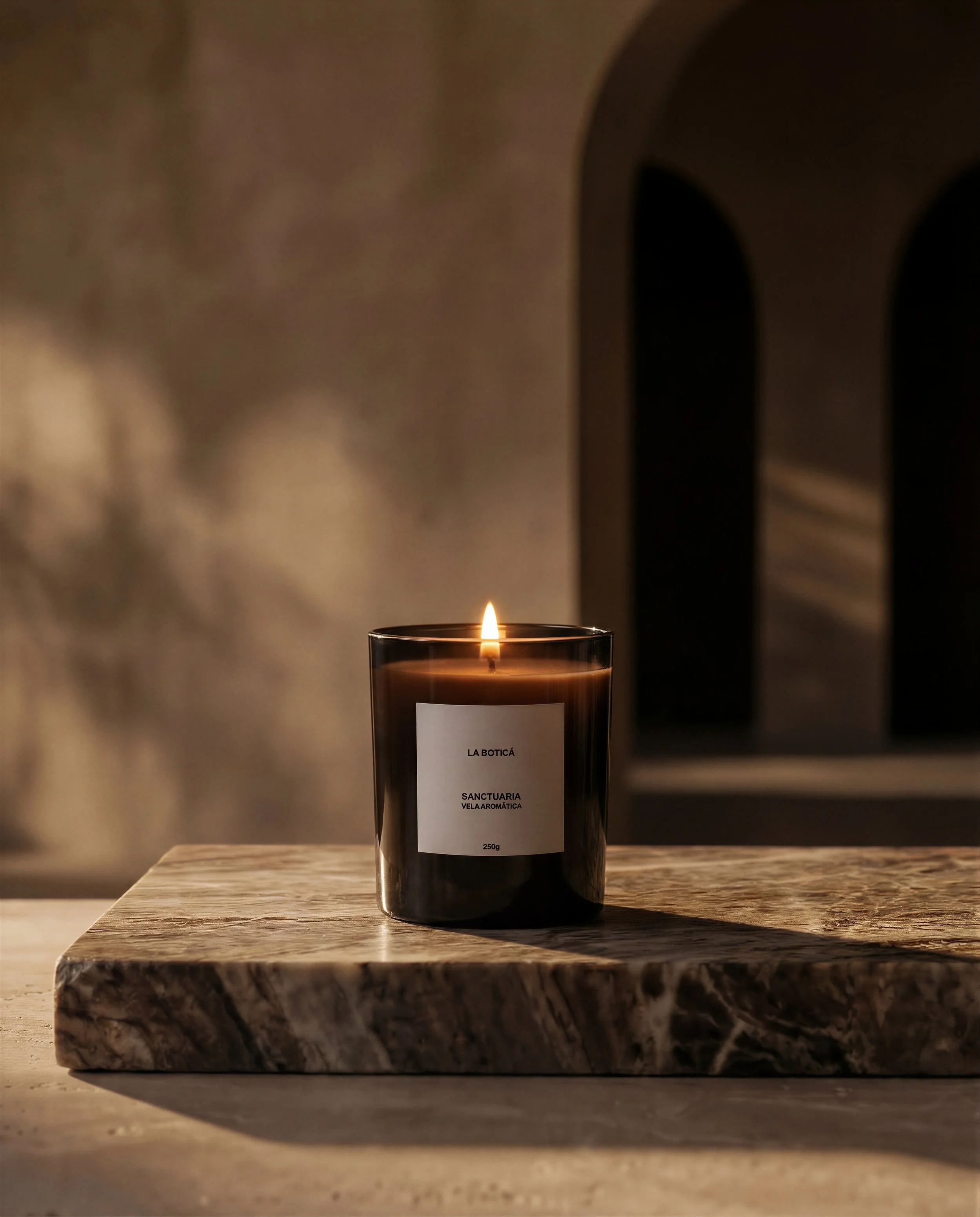 Sanctuaria Glass Candle