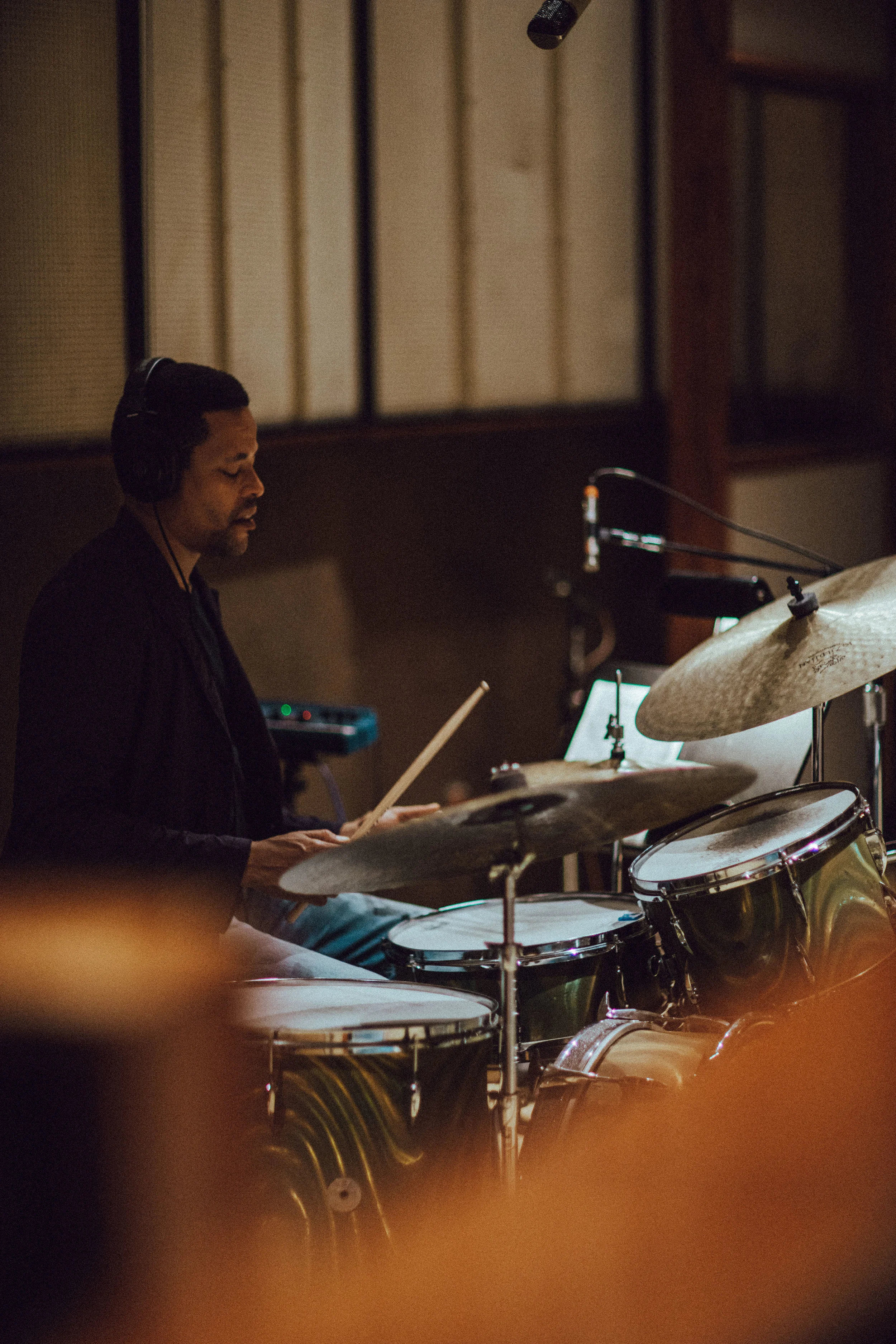 Armen Nalbandian Trio ~ Nasheet Waits