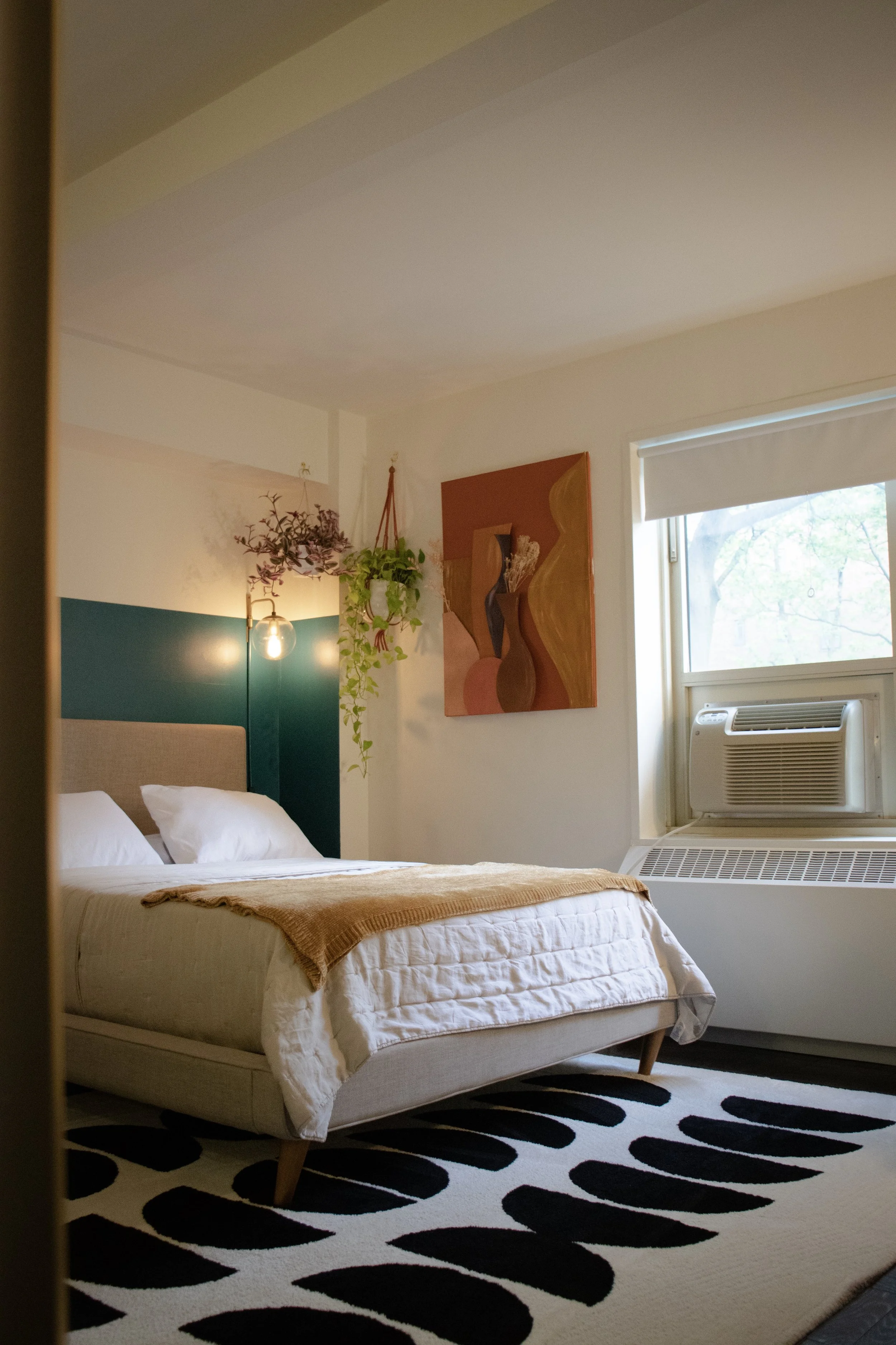      

 
   In this project, we redesigned a “problem bedroom” which doubled as a workspace. The area was very dark and gloomy to begin with. We sought to add more light into the room and to create a more inviting space to work in.  
 














