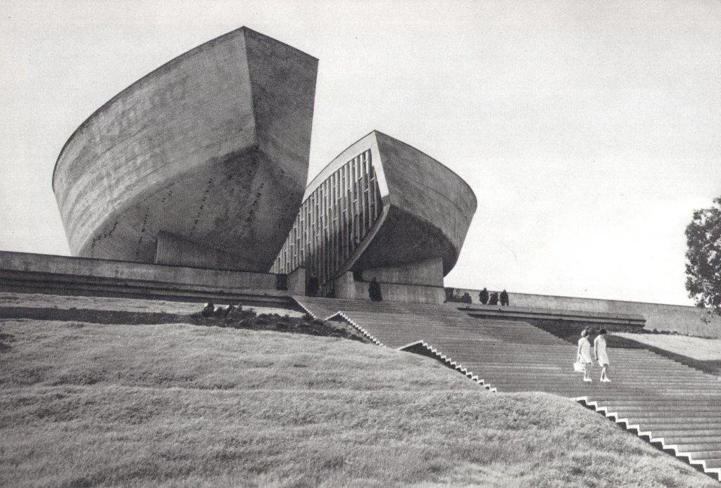 1968