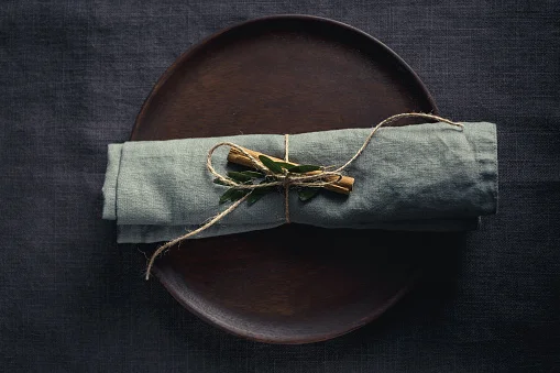 plate setting.jpg