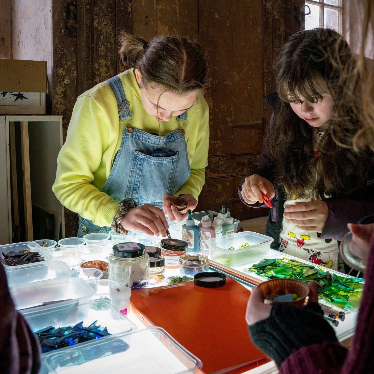 Aged 13-18 and love art? Want to see your work exhibited at Somerset House in London? We're looking for participants for our free Saturday Art Club (part of the @natsatclub scheme). Registration is now open! Visit our website to find out more and sig