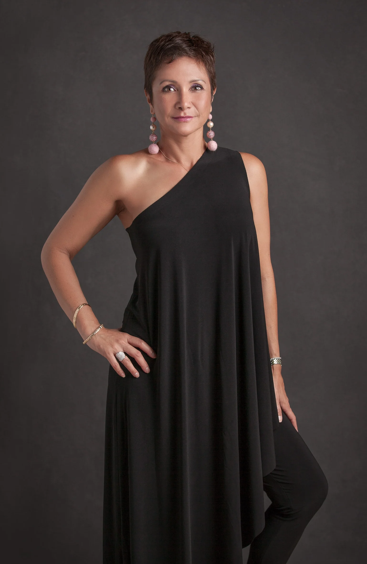 MLau17MonicaBDayFriendsStudio091-3.jpg