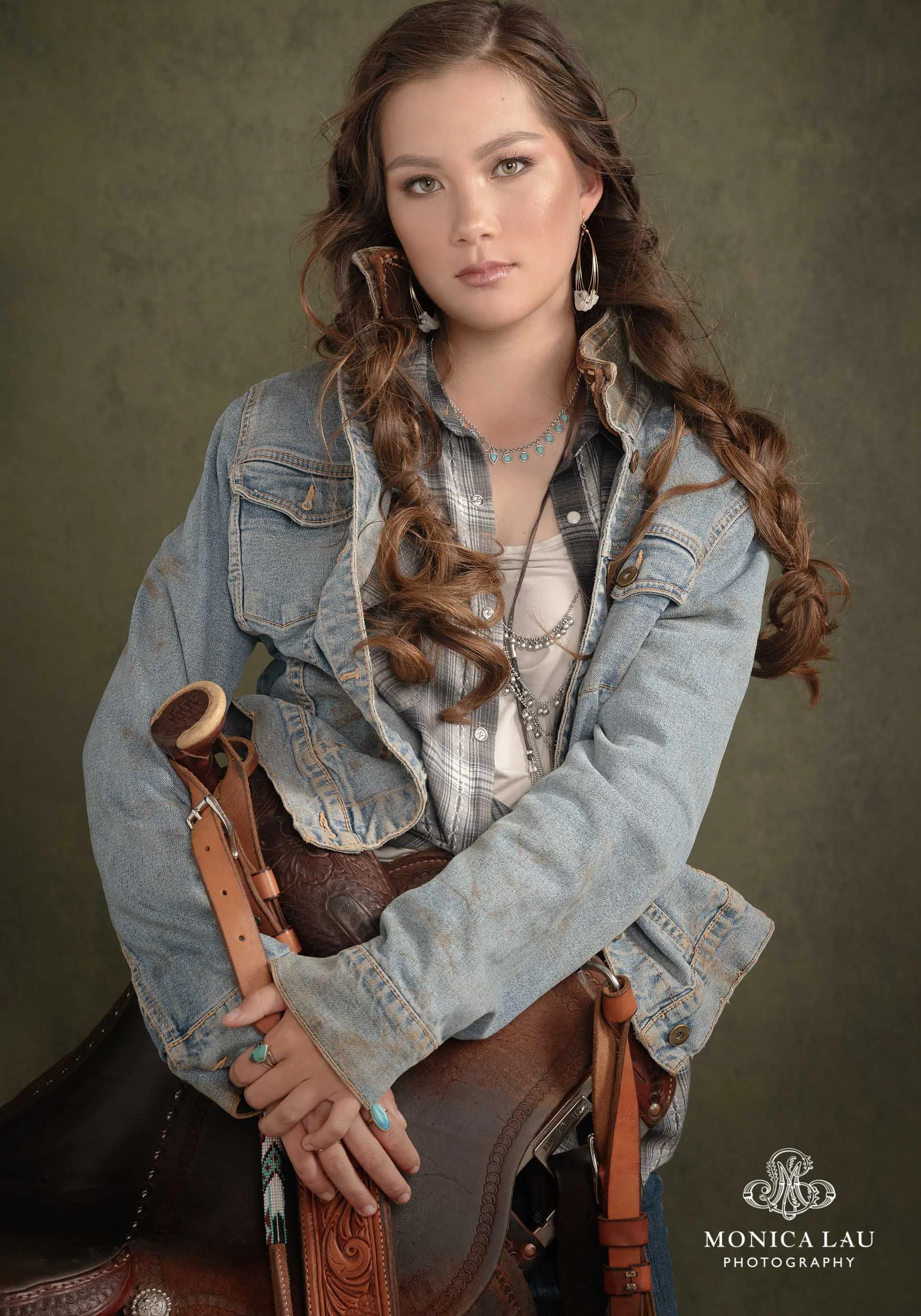 19MonicaLauPhotography-ShelbyWallenCowgirlPortraits0738-3-2.jpg