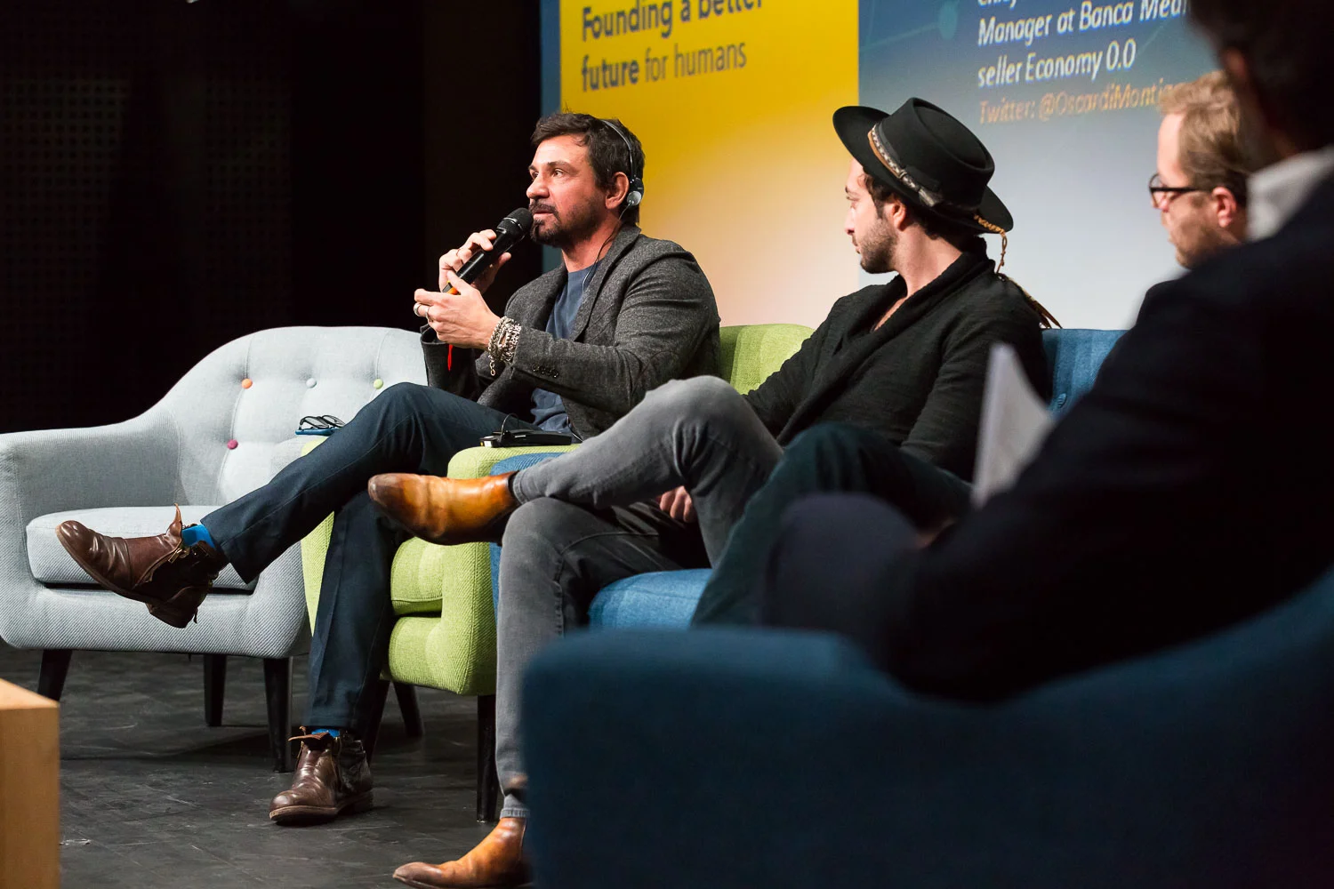 PANEL FOUNDING A BETTER FUTURE FOR HUMANS WITH AI AND ROBOTS Speakers : Oscar Di Montigny – Chief Innovation, Sustainability & Value Strategy Manager at Banca Mediolanum . Author of best seller Economy 0.0, Rand Hindi - Data scientist and CEO of Snips, Pierre Lebeau - Founder at Keecker. Photo Svend Andersen