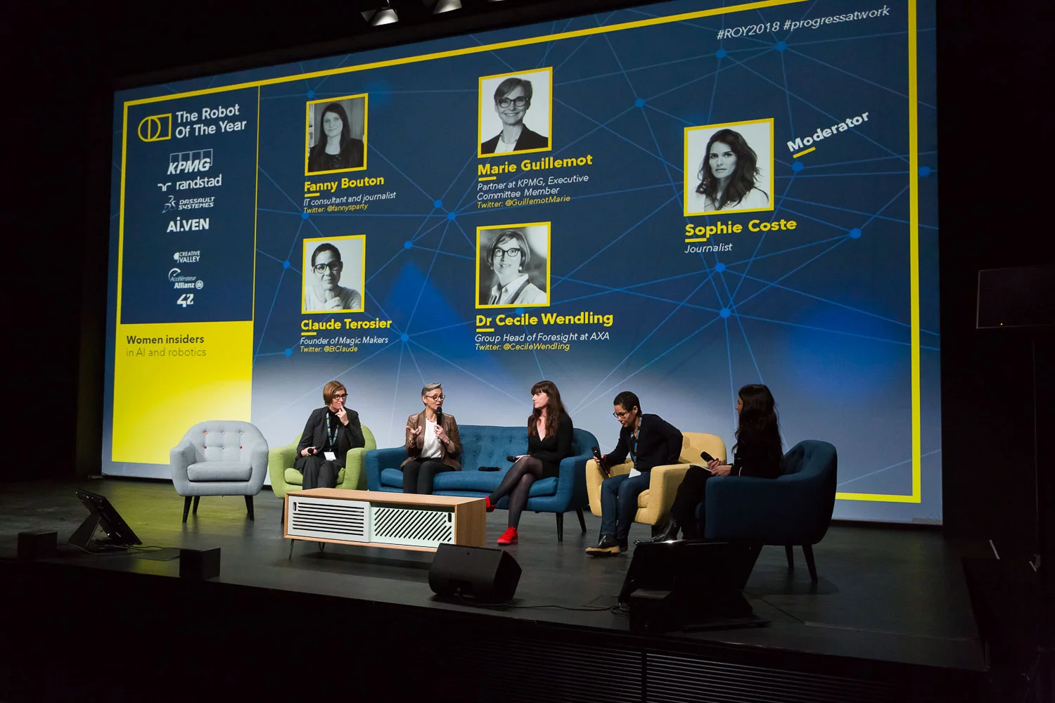 Women insiders in AI and robotics. Dr Cecile Wendling - Group Head of Foresight at AXA, Marie Guillemot - Partner at KPMG, Executive Committee Member, Fanny Bouton - IT consultant and journalist, Claude Terosier - Founder of Magic Makers, Moderator : Sophie Coste - Journalist.