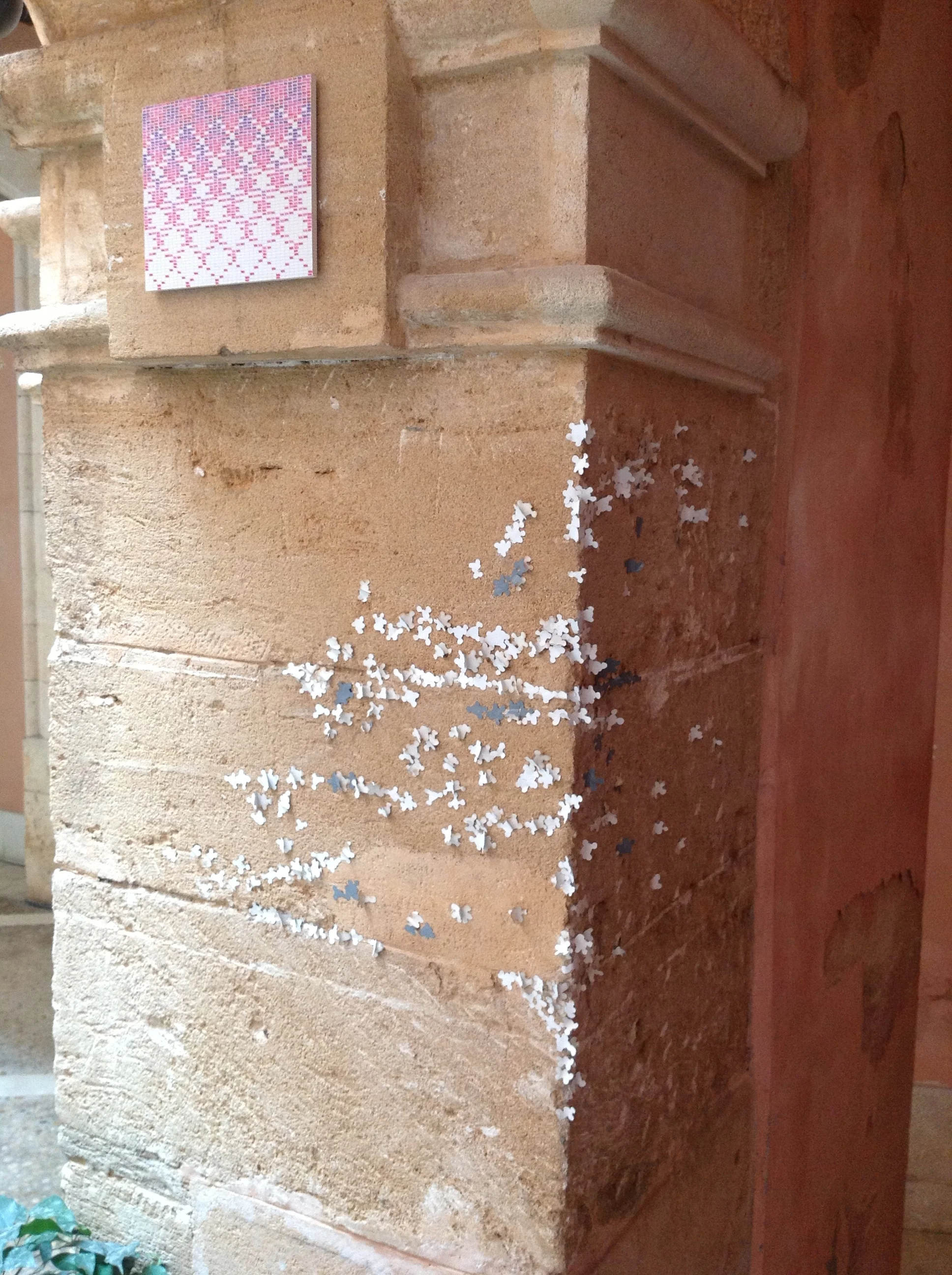 Protoavises [opt] Superfluous / 2013 / MANUAL v1.0 [joint exhibition] / Nit de l'Art Palma, Sant Feliu, Mallorca / 2013