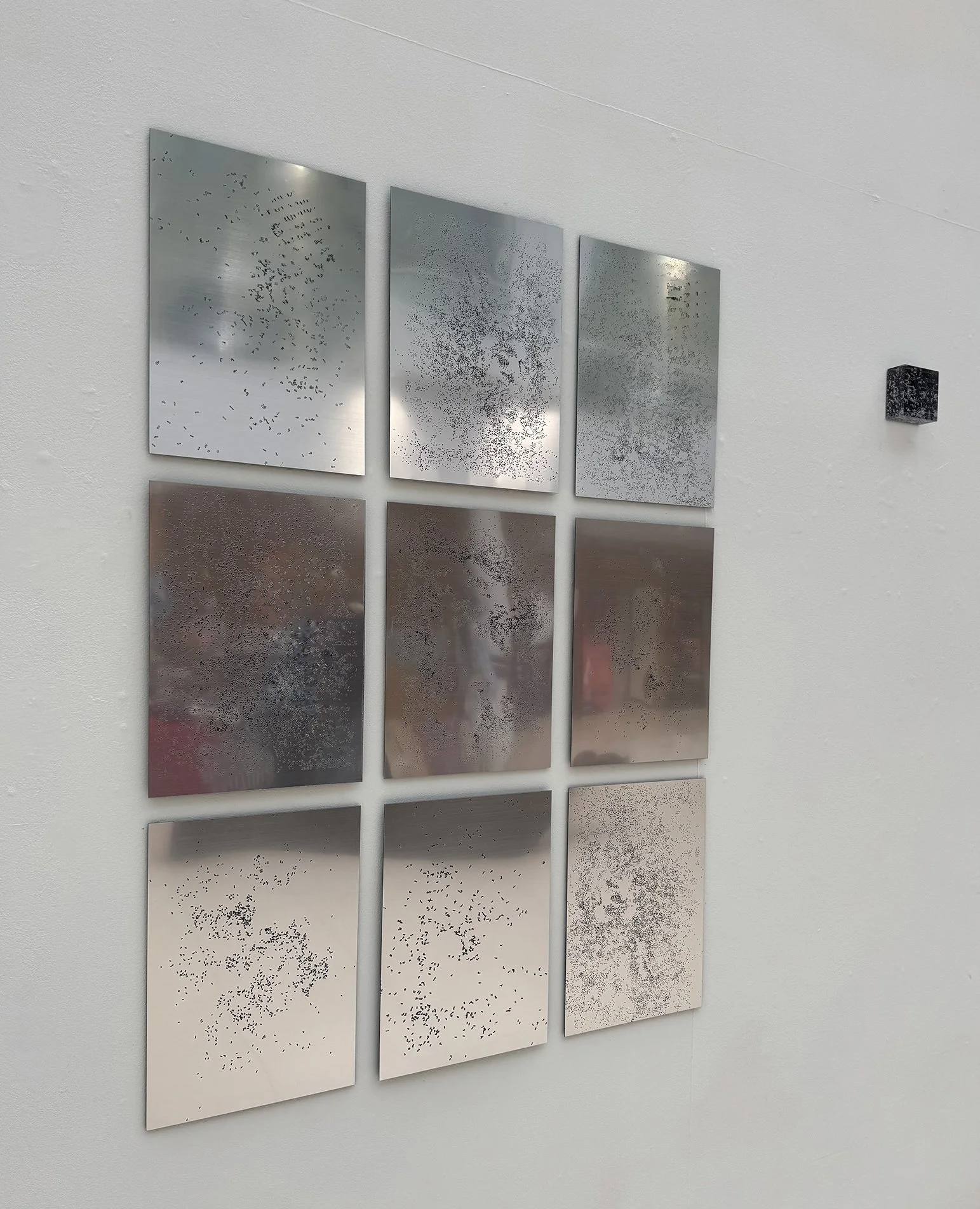 Vestigium Pulvis [Argenti] 1-9, 2022 