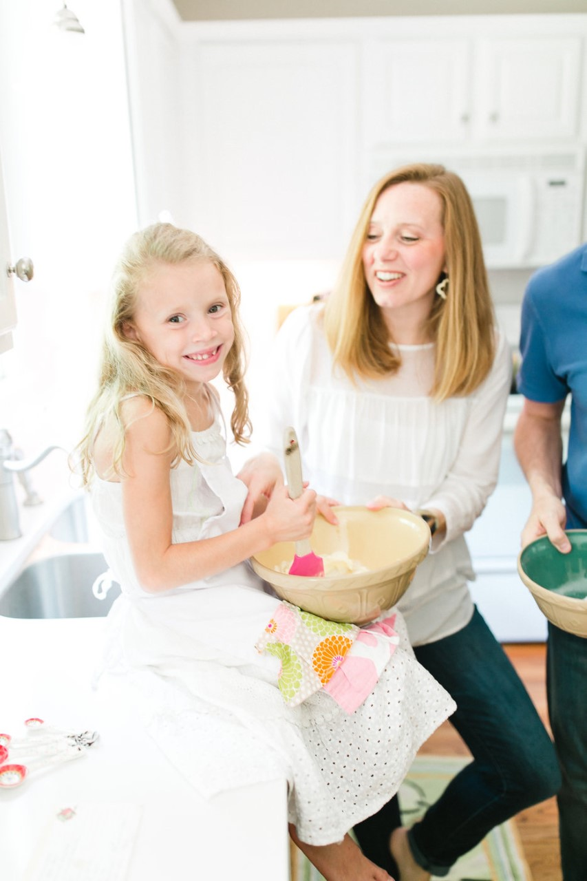 Buckley Bakes Pretzel Kisses