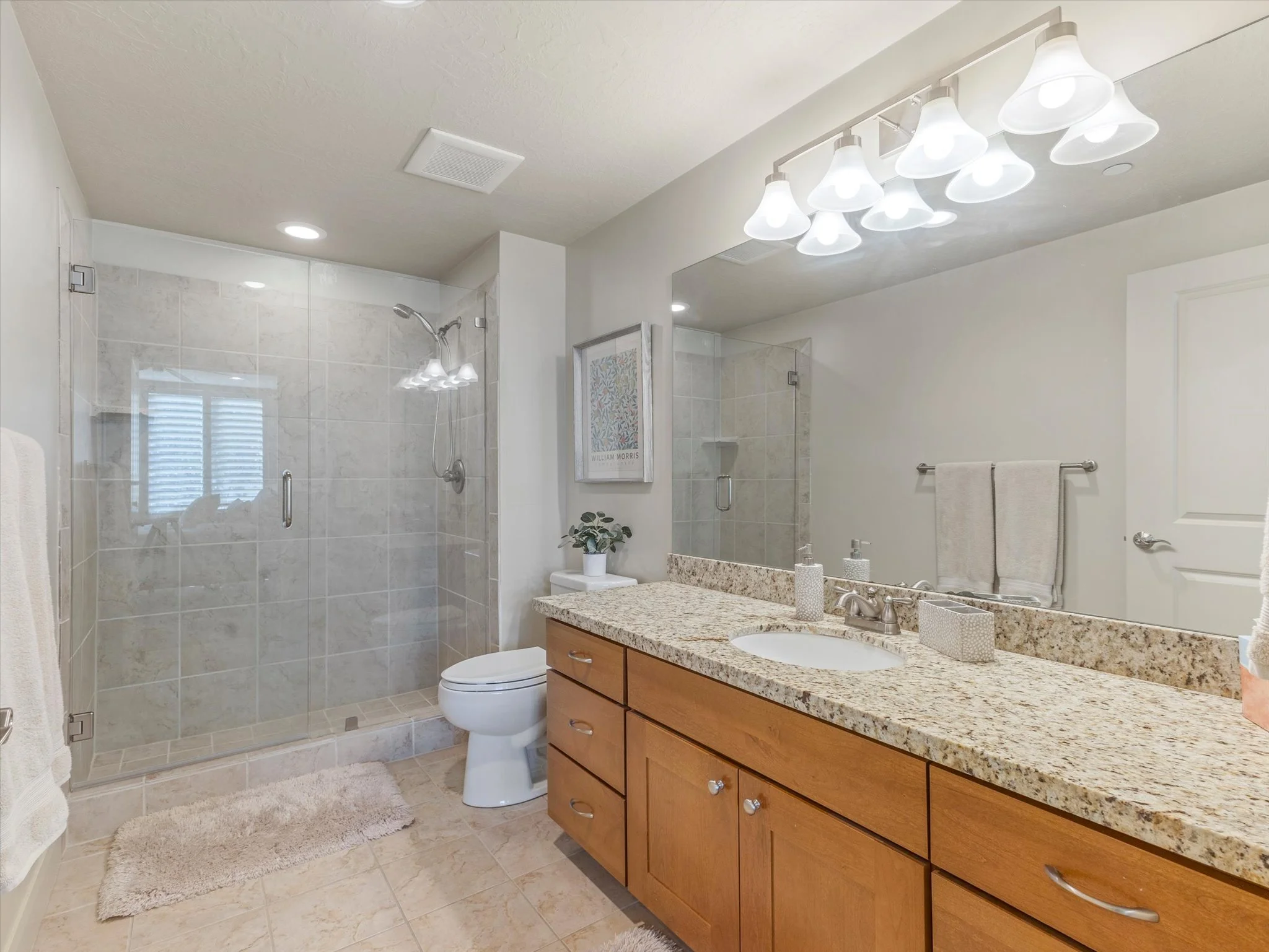 primary bath 88 S 900 E #113.jpg