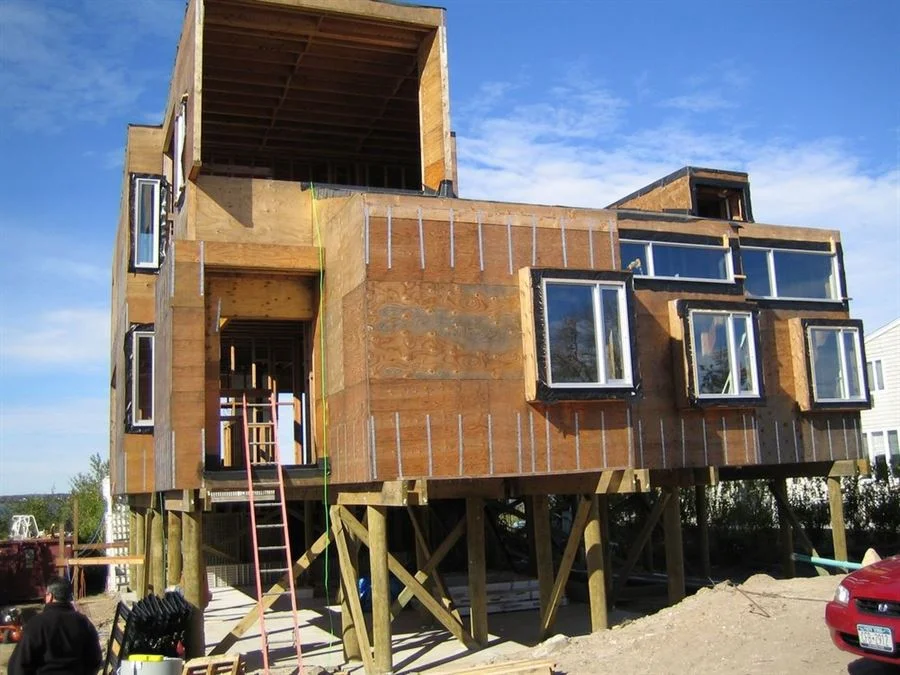 Installation of windows before waterproofing