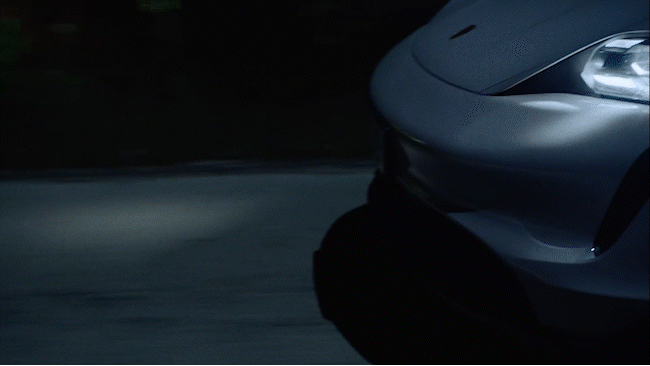 PORSCHE TAYCAN BIG WAVES_1_1.gif