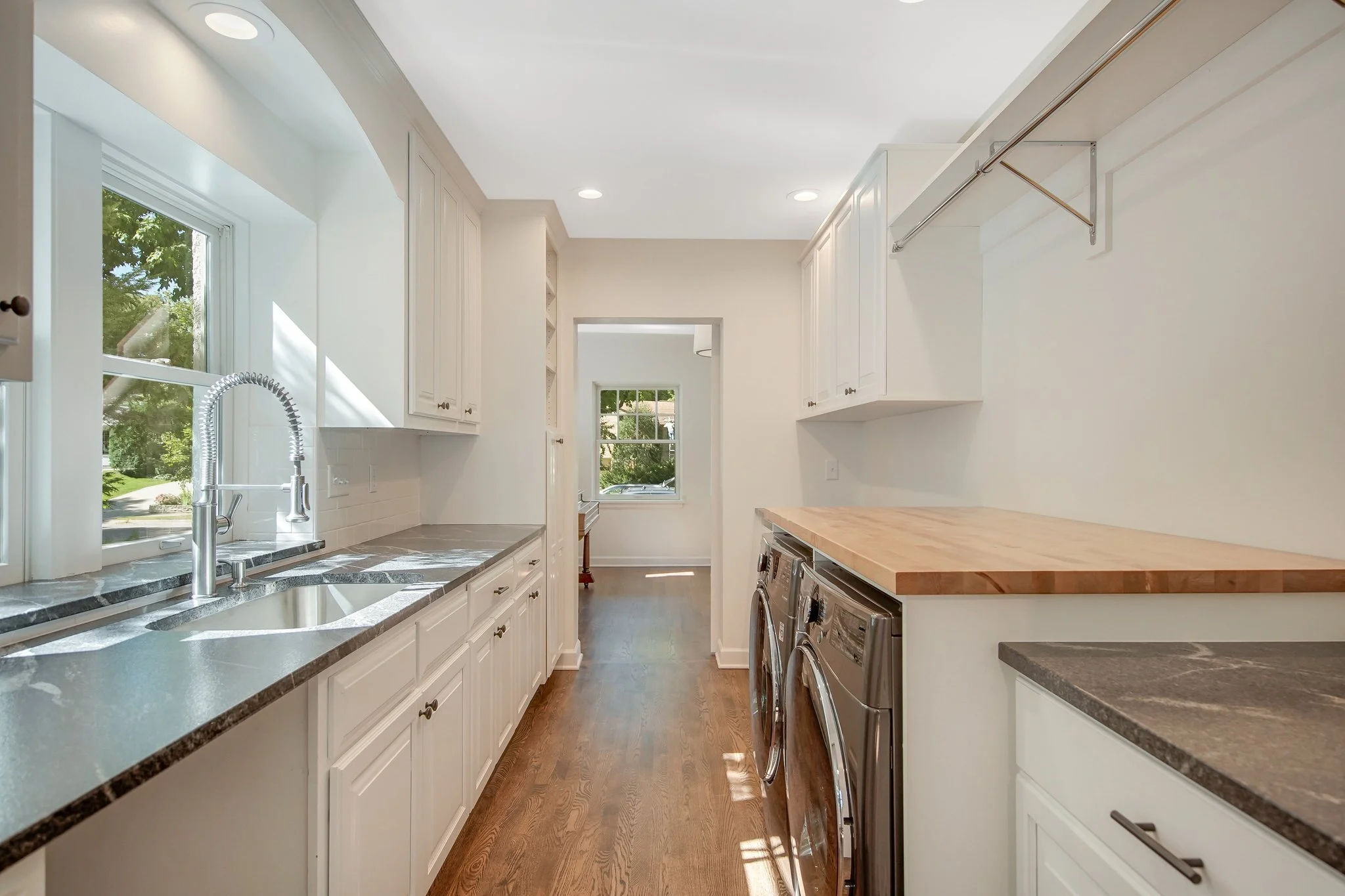 30-web-or-mls-4809 Knox Ave S-30.JPG