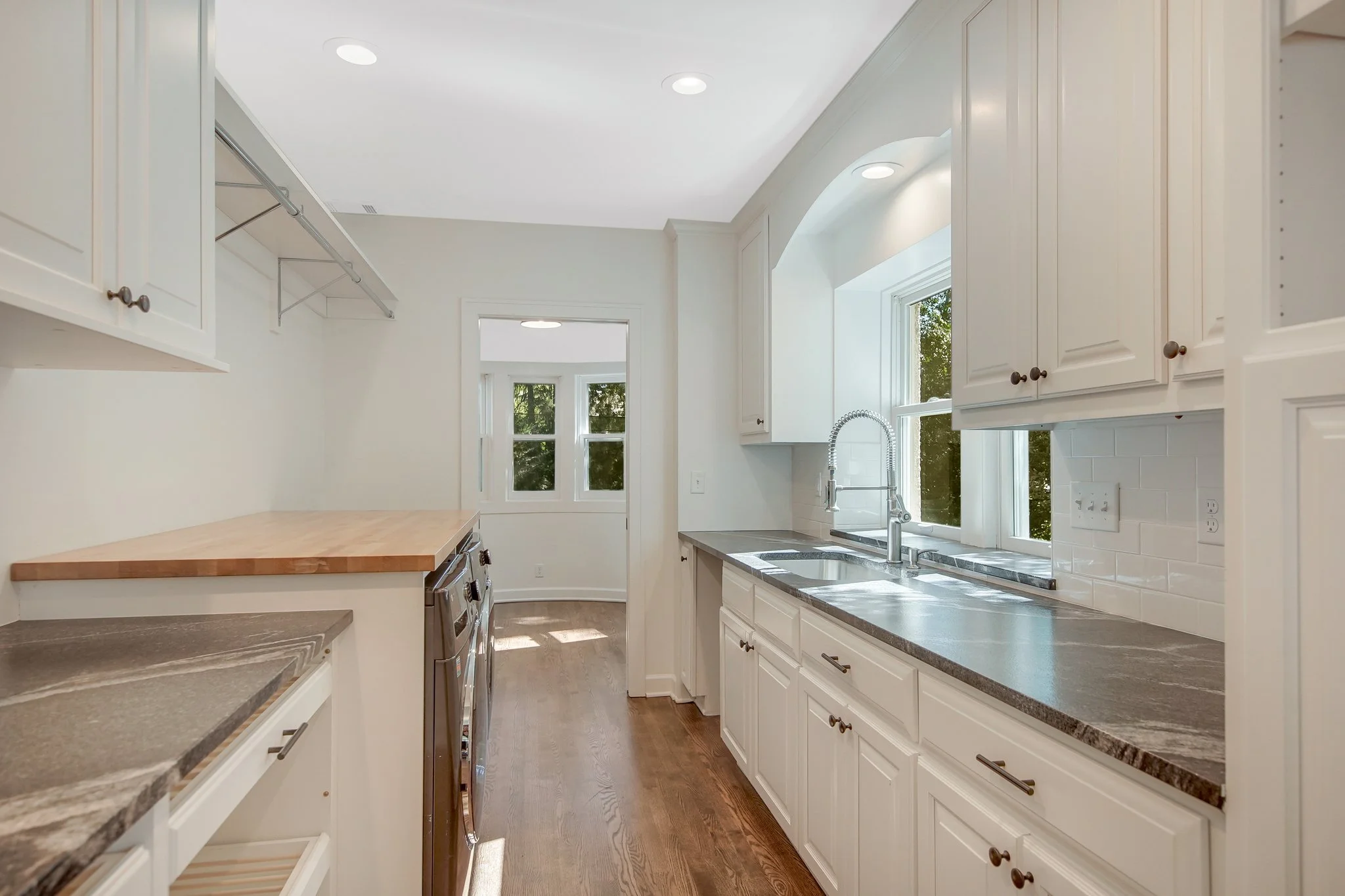 32-web-or-mls-4809 Knox Ave S-32.JPG