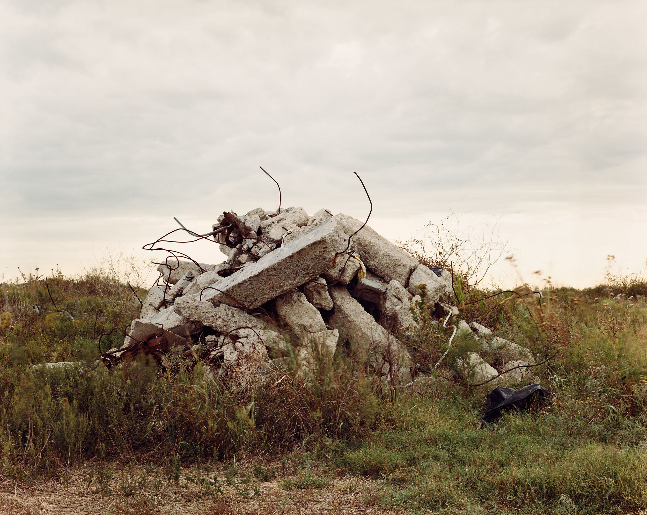 Mount Carmel Compund, twelve miles outside Waco, Texas, November 1995