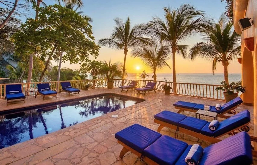 Hiiii PLEASE drop the time you see this sooo others get notifications ⬇️⬇️⬇️ we officially have our house reserved for Mexico 2026!

did I tell you we put the deposit down for our dream house at this incredible beachside location in Mexico last week?