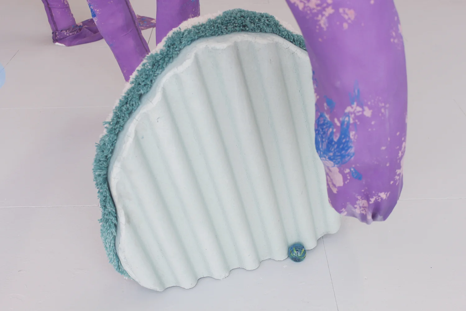 ~ you draw a blurry line only for me ~ you can still be there willingly