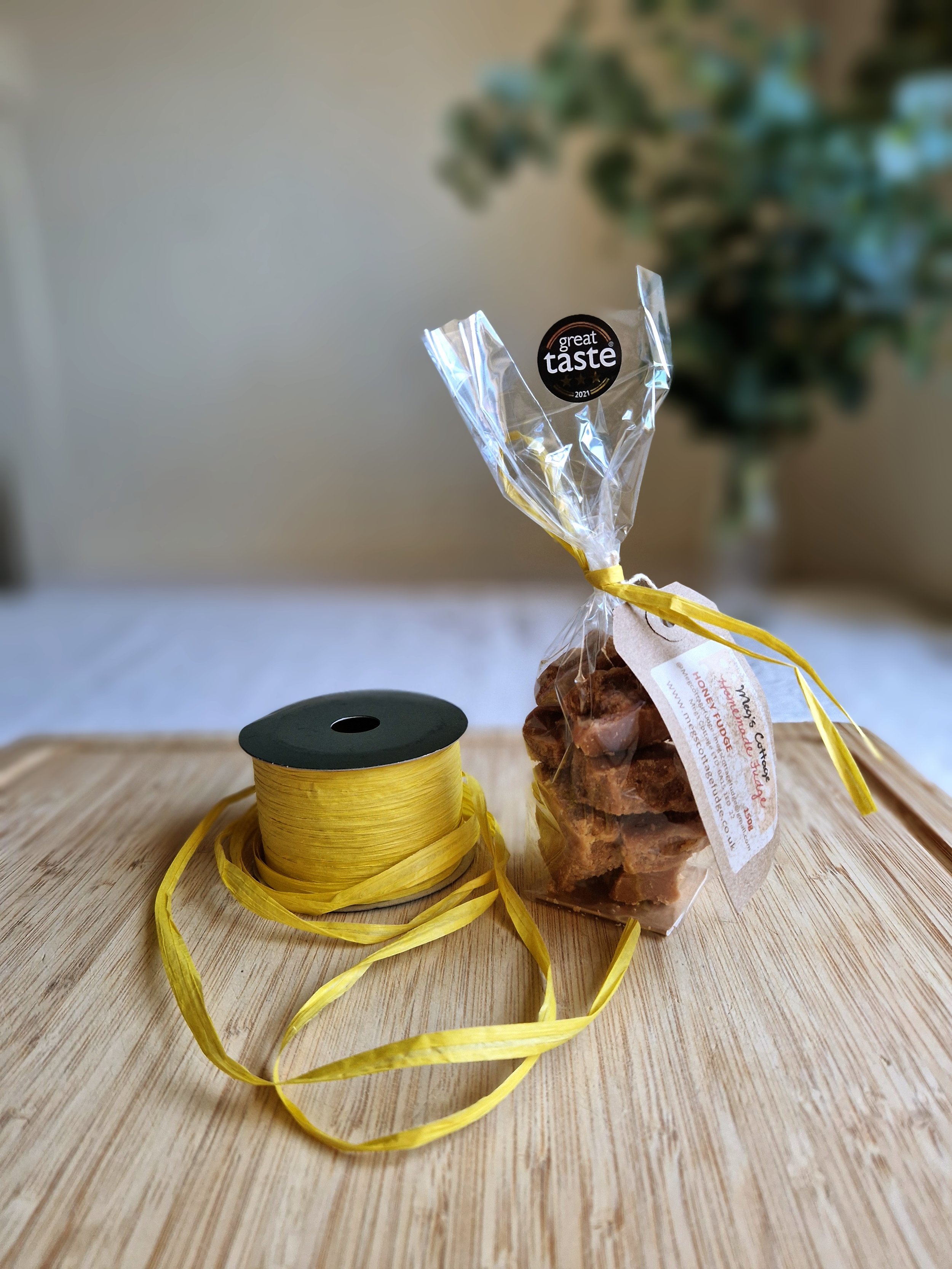 Copy of Honey 150g with ribbon.jpg