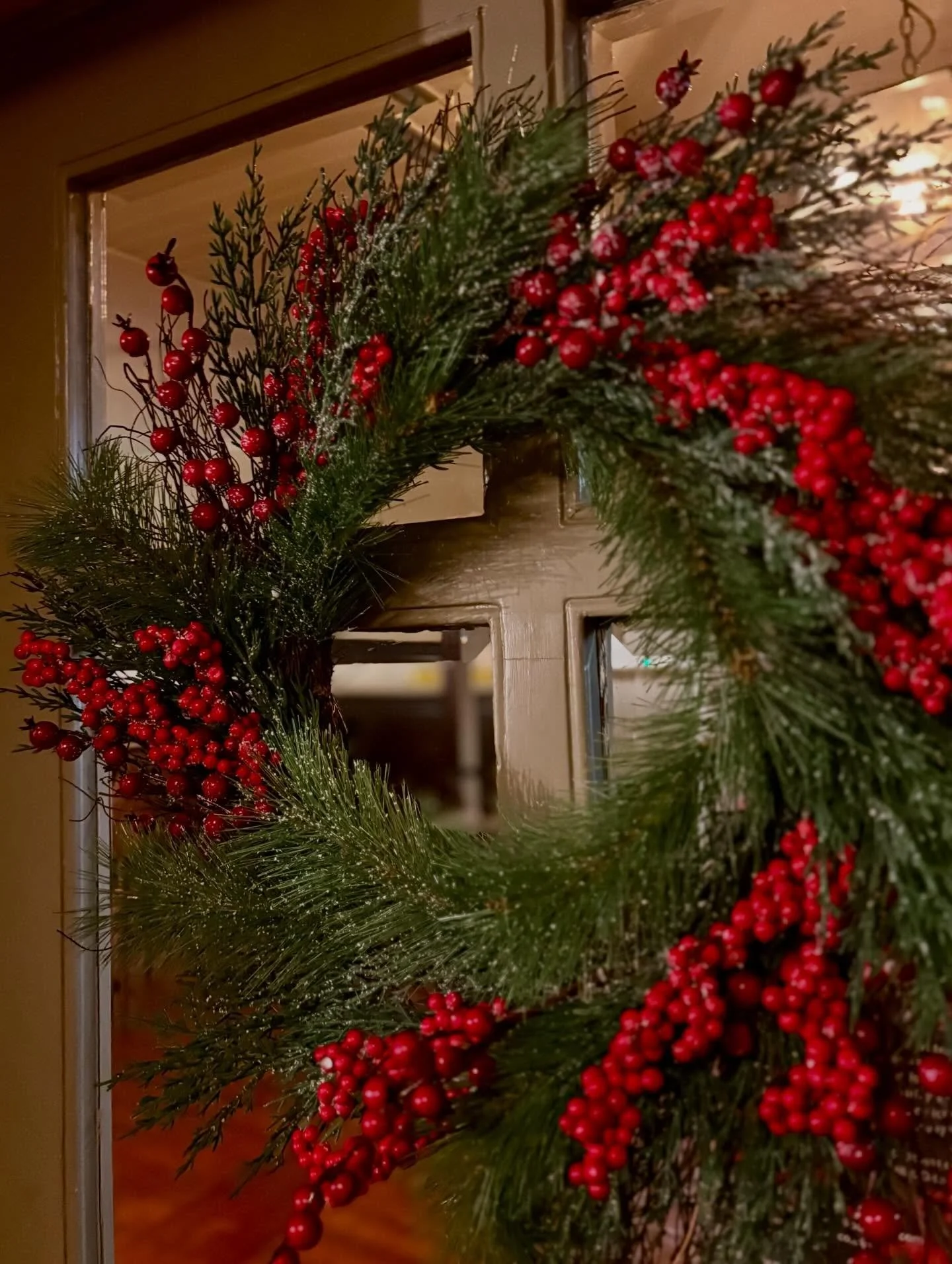 We are in the festive spirit here at Stanton Manor 🌟 Have you visited us yet?

📞 Call us to book your stay or reserve a table in our restaurant!

We look forward to welcoming you 🎄

#StantonManor #FestiveSeason #ChristmasAtStanton #wiltshire #cots