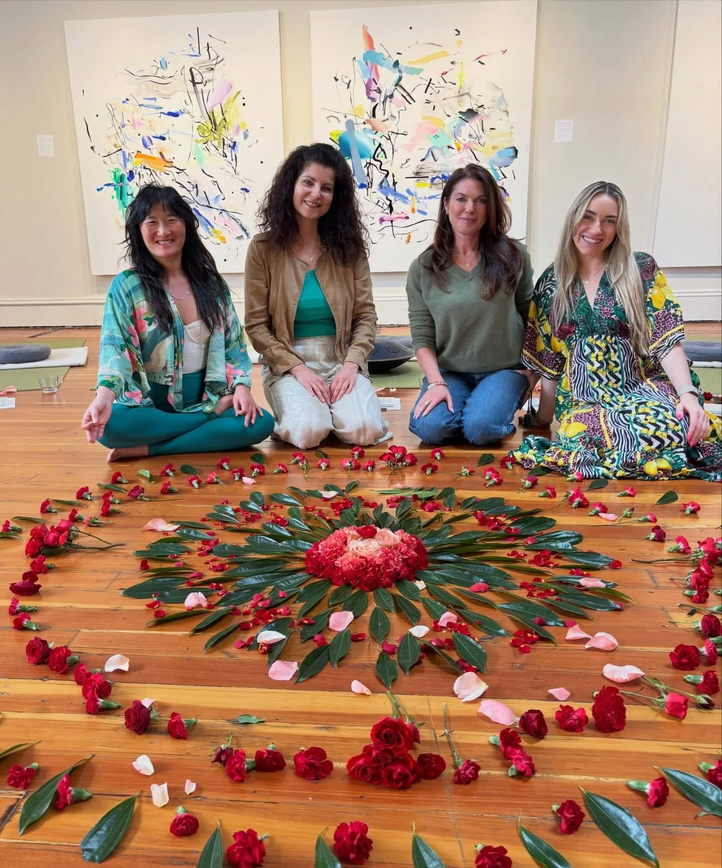 We gathered in beauty, song and ritual for our heart chakra workshop @alchemysprings 
Next one (throat chakra) is on March 15th! 
🌸🌺🌹