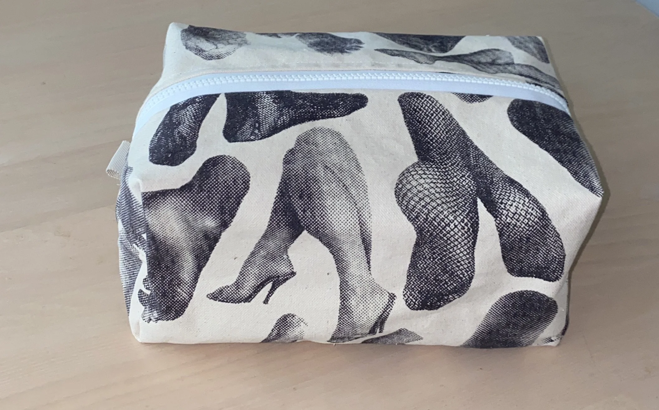 foot box pouch