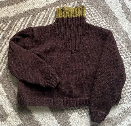 KNIT SWEATER FUNNEL 1.jpg