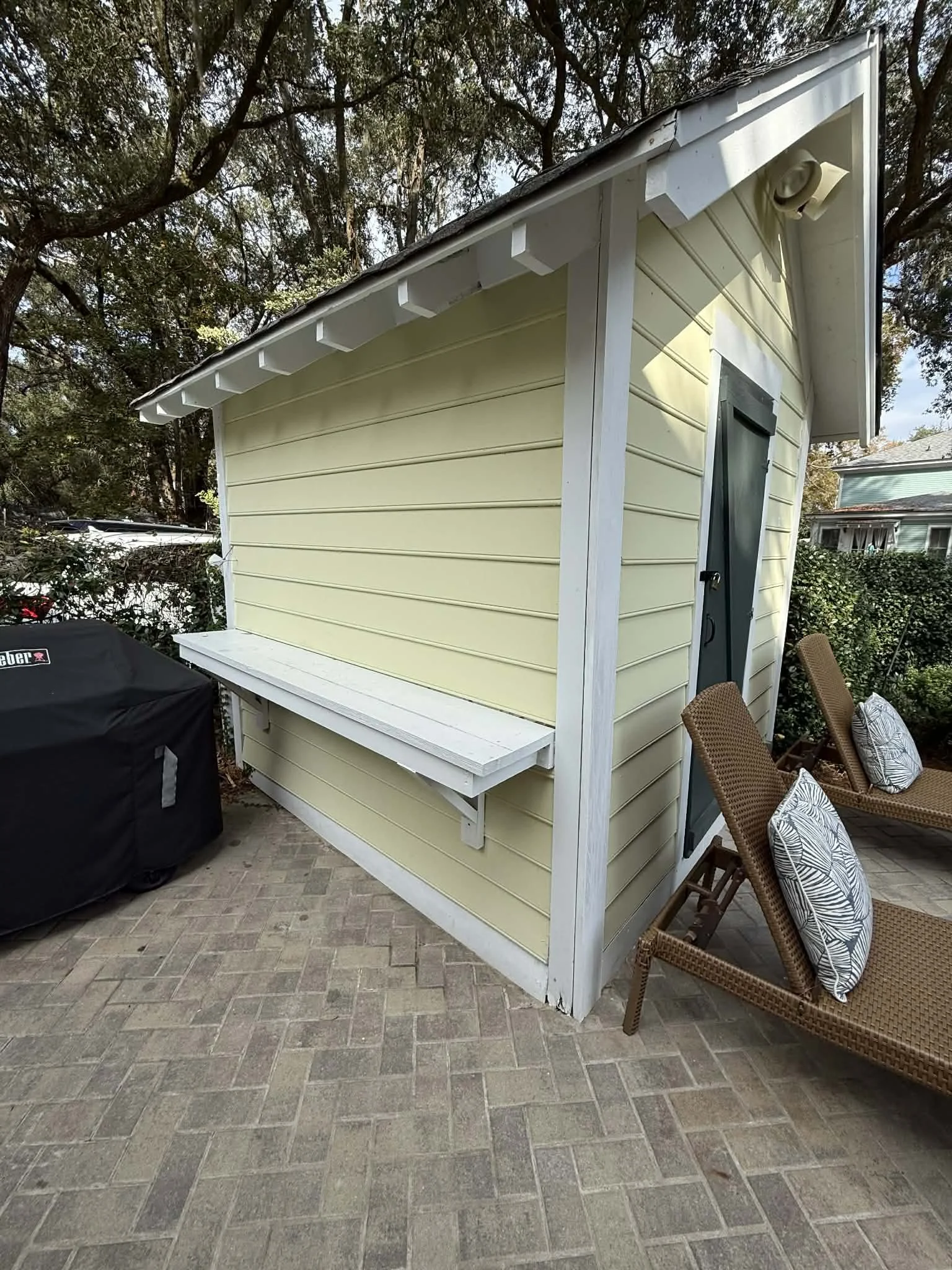 garden shed grill area.jpg