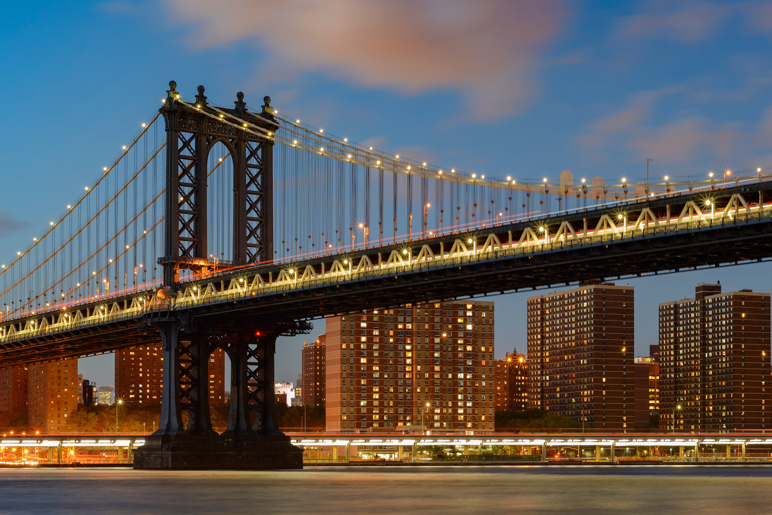 Manhattan-Bridge-at-Dusk.jpg